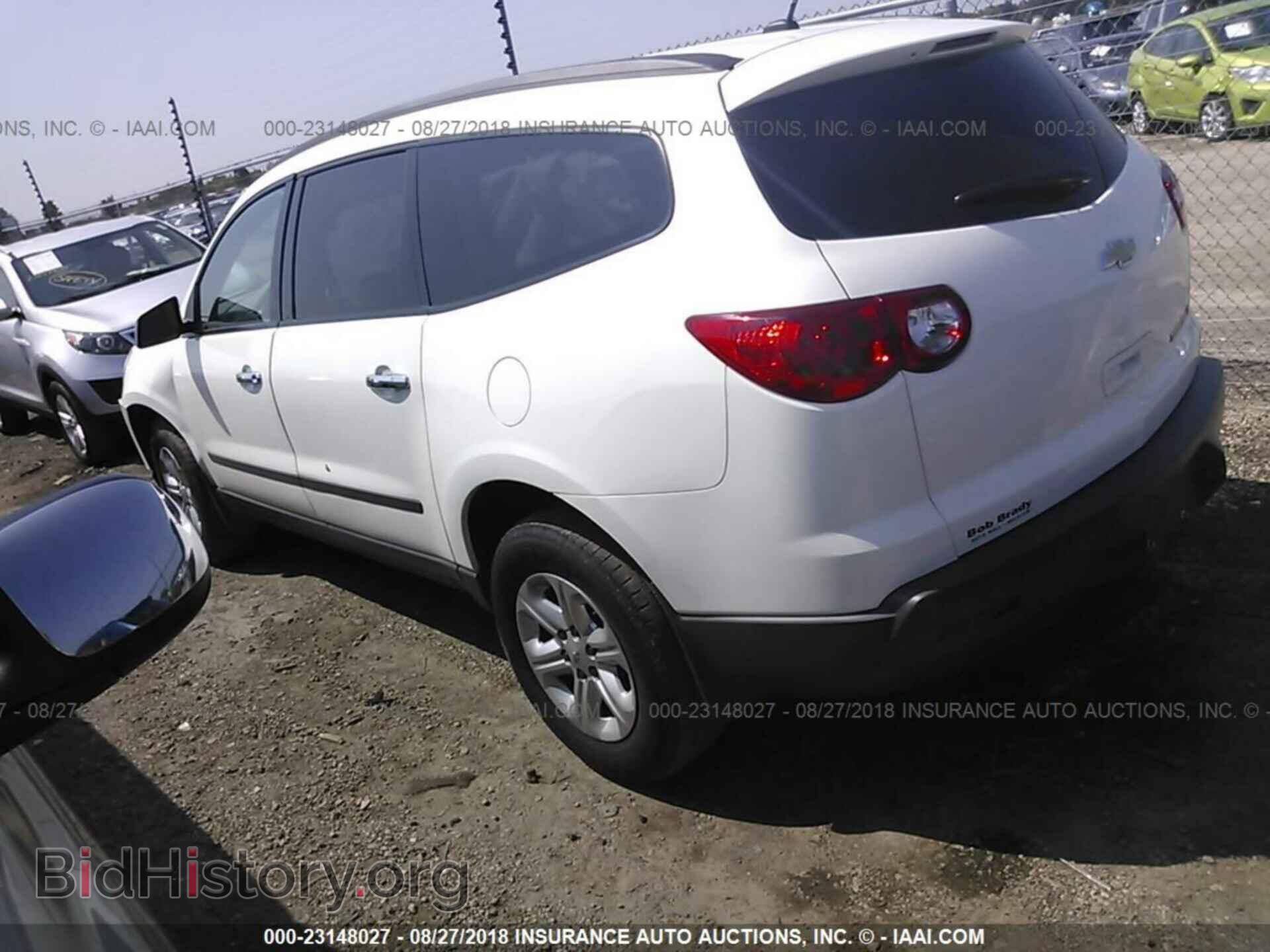 2012 Chevrolet Traverse - VIN: 1GNKRFED3CJ317211 - Фото 3
