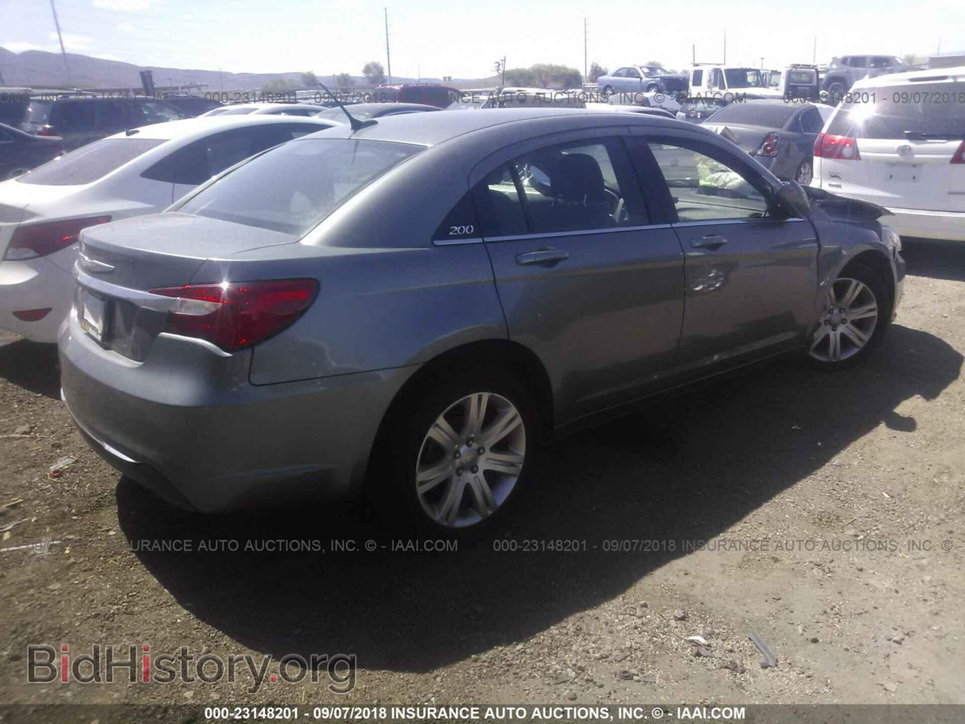2012 Chrysler 200 - VIN: 1C3CCBBB6CN197427 - Фото 4
