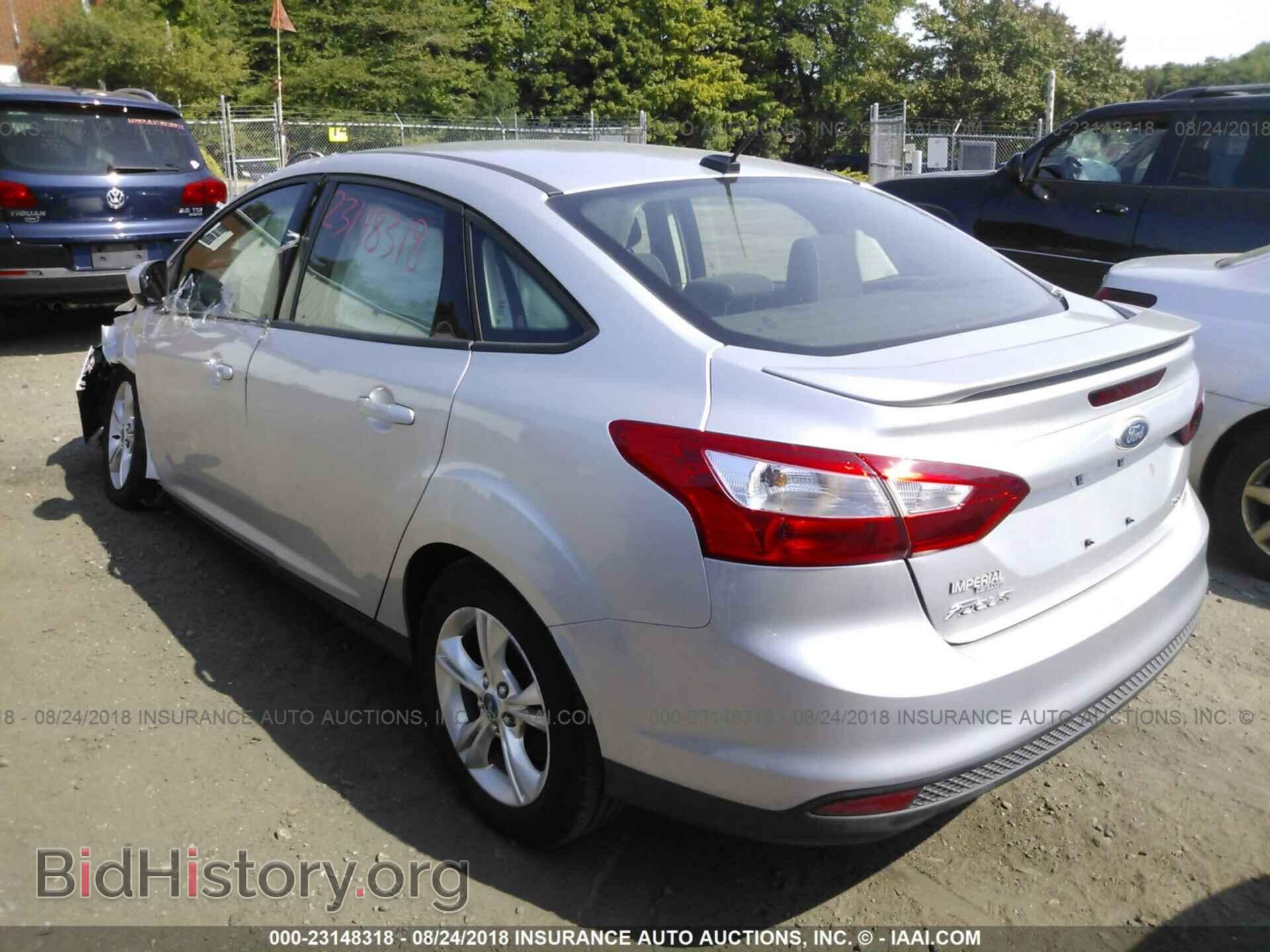 2012 Ford Focus - VIN: 1FAHP3F24CL218721 - Фото 3