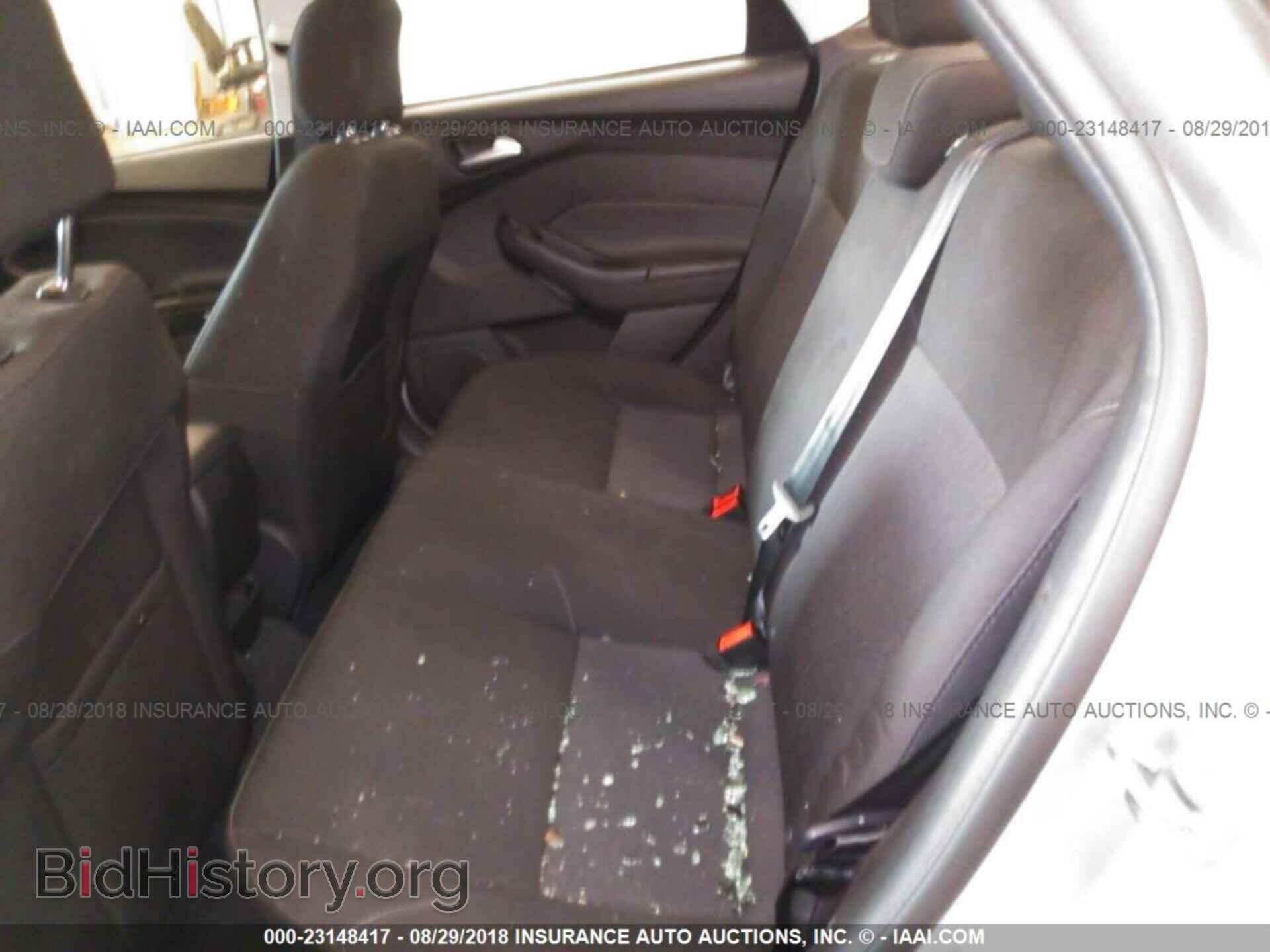 2016 Ford Focus - VIN: 1FADP3F28GL363717 - Photo 8
