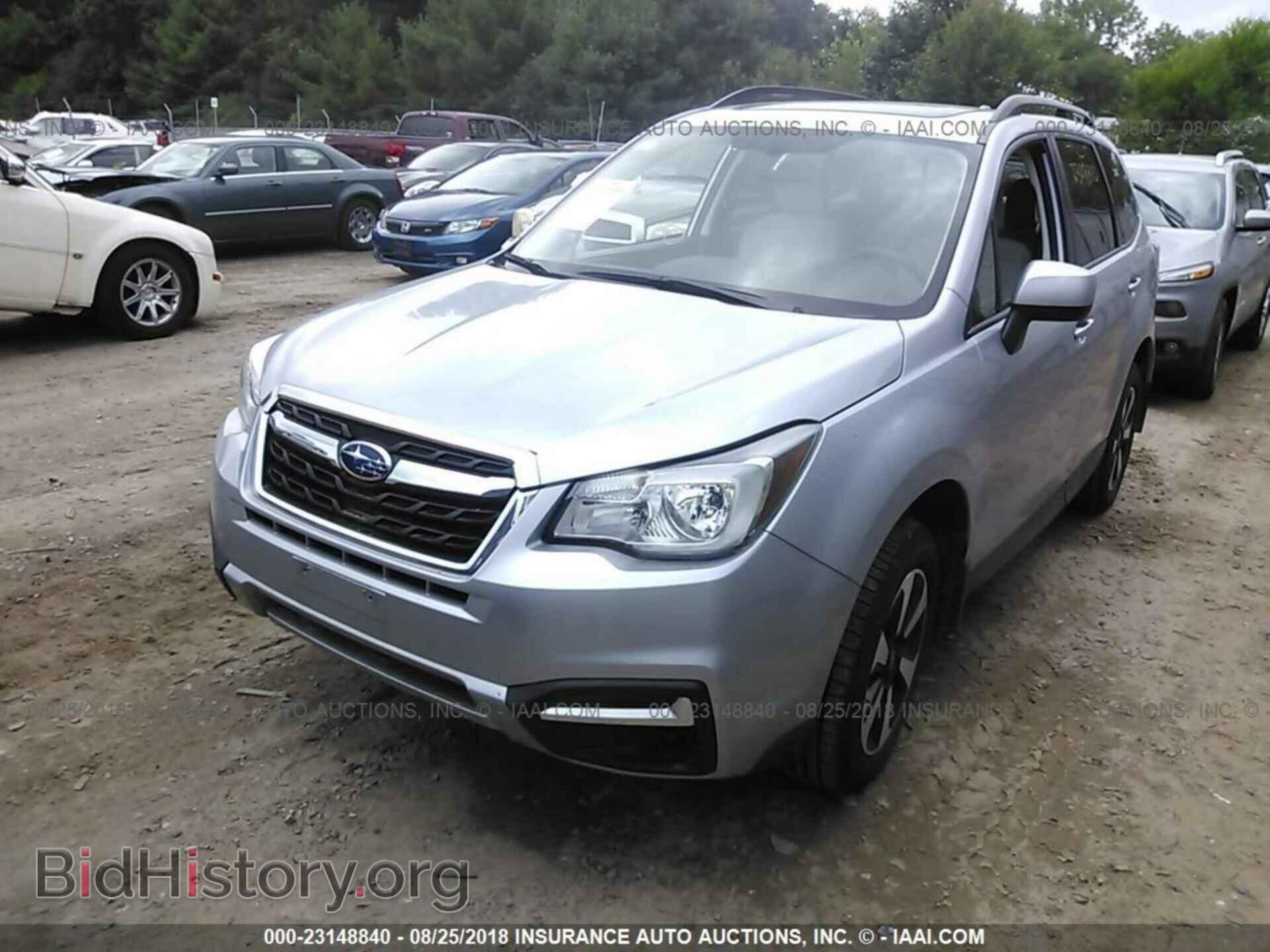 2017 Subaru Forester - VIN: JF2SJADC2HH594511 - Фото 2