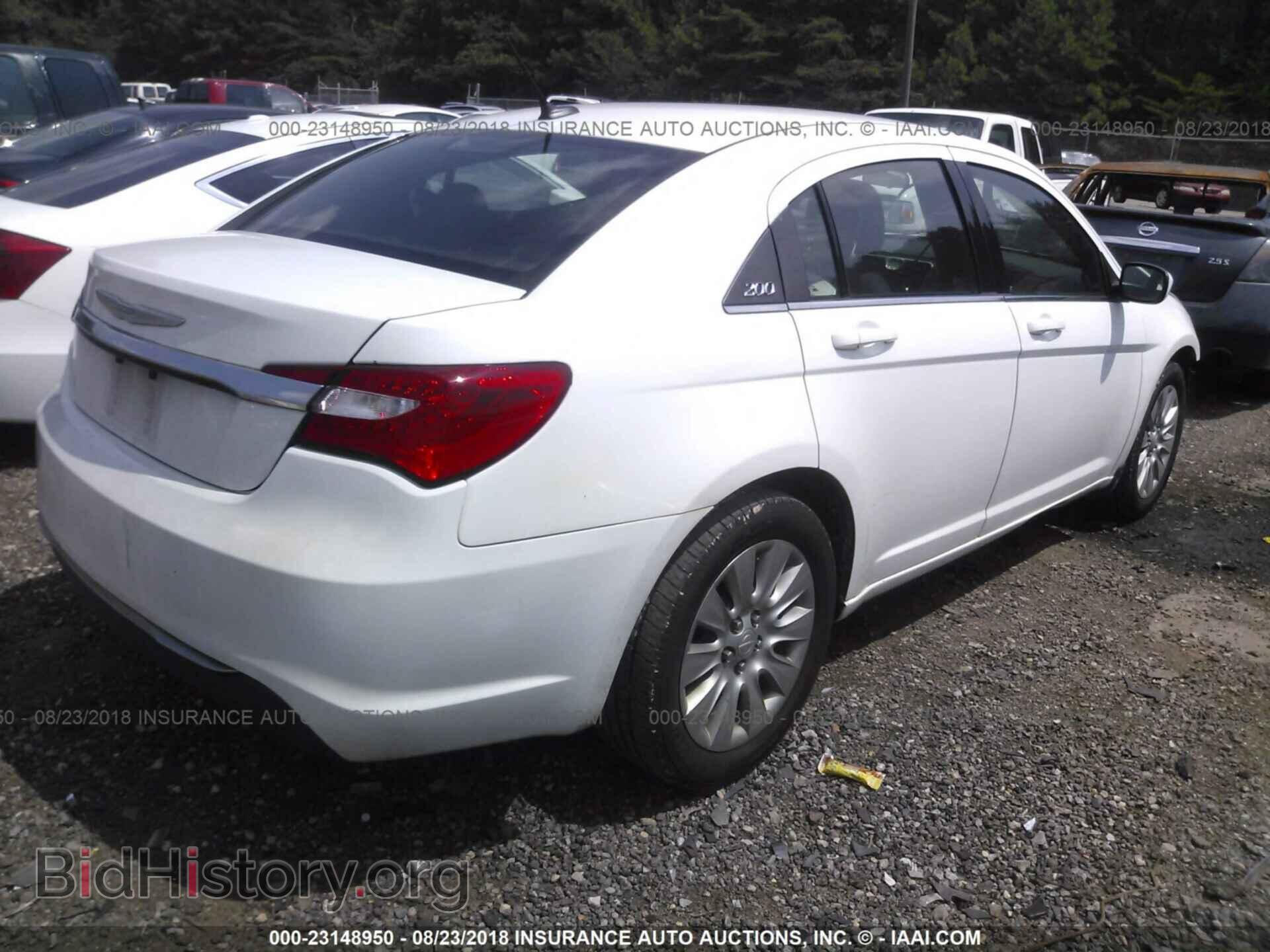 2013 Chrysler 200 - VIN: 1C3CCBAB0DN642408 - Photo 4