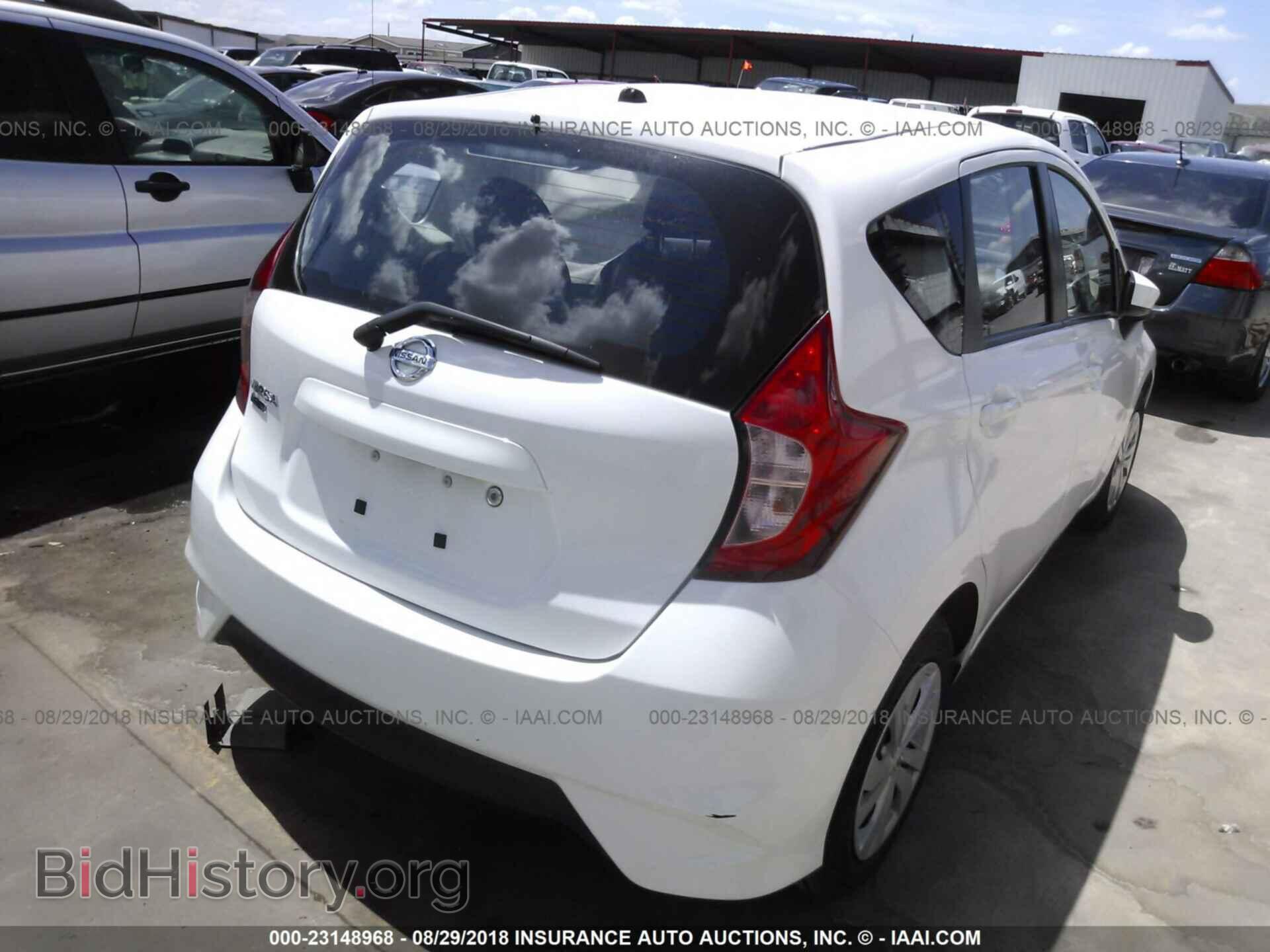 2017 Nissan Versa note - VIN: 3N1CE2CP0HL374158 - Фото 4