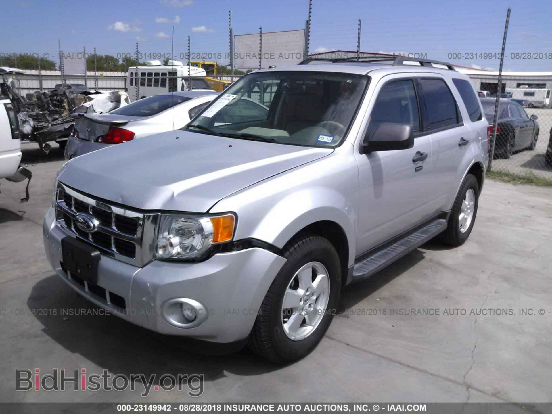 2012 Ford Escape - VIN: 1FMCU0D76CKC17551 - Фото 2