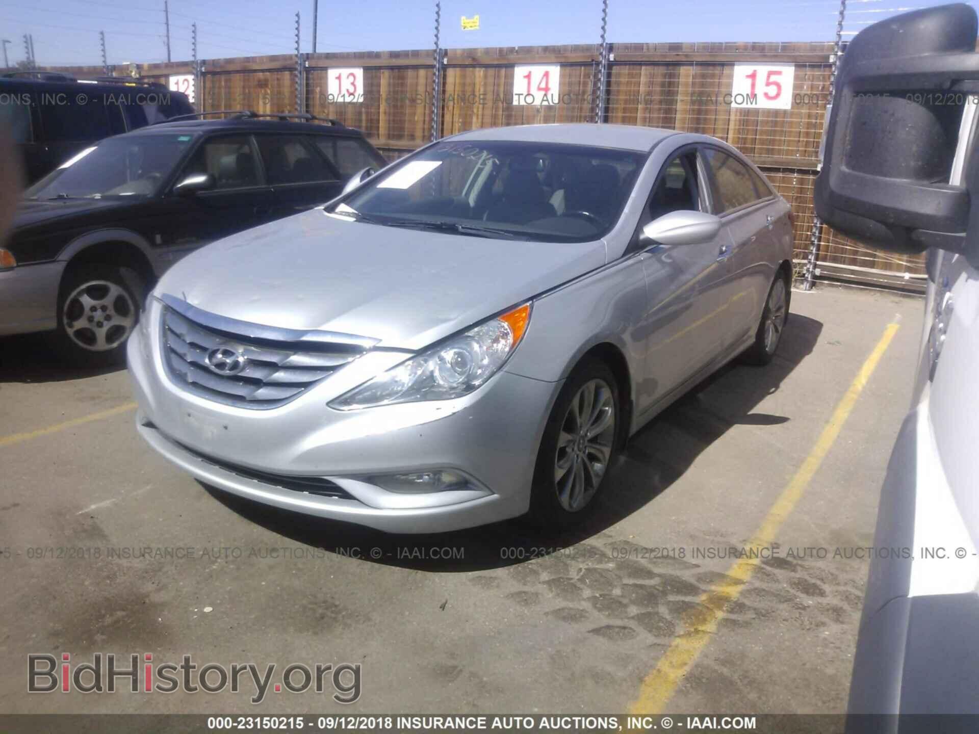 2012 Hyundai Sonata - VIN: 5NPEC4AC2CH416832 - Фото 2