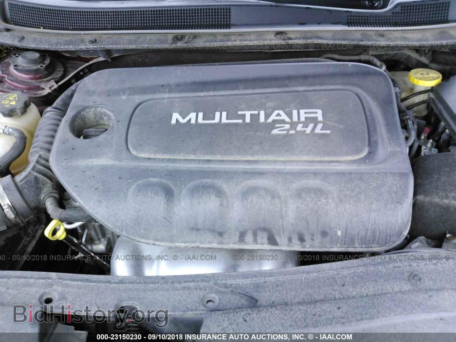 2015 Chrysler 200 - VIN: 1C3CCCAB5FN595224 - Photo 10