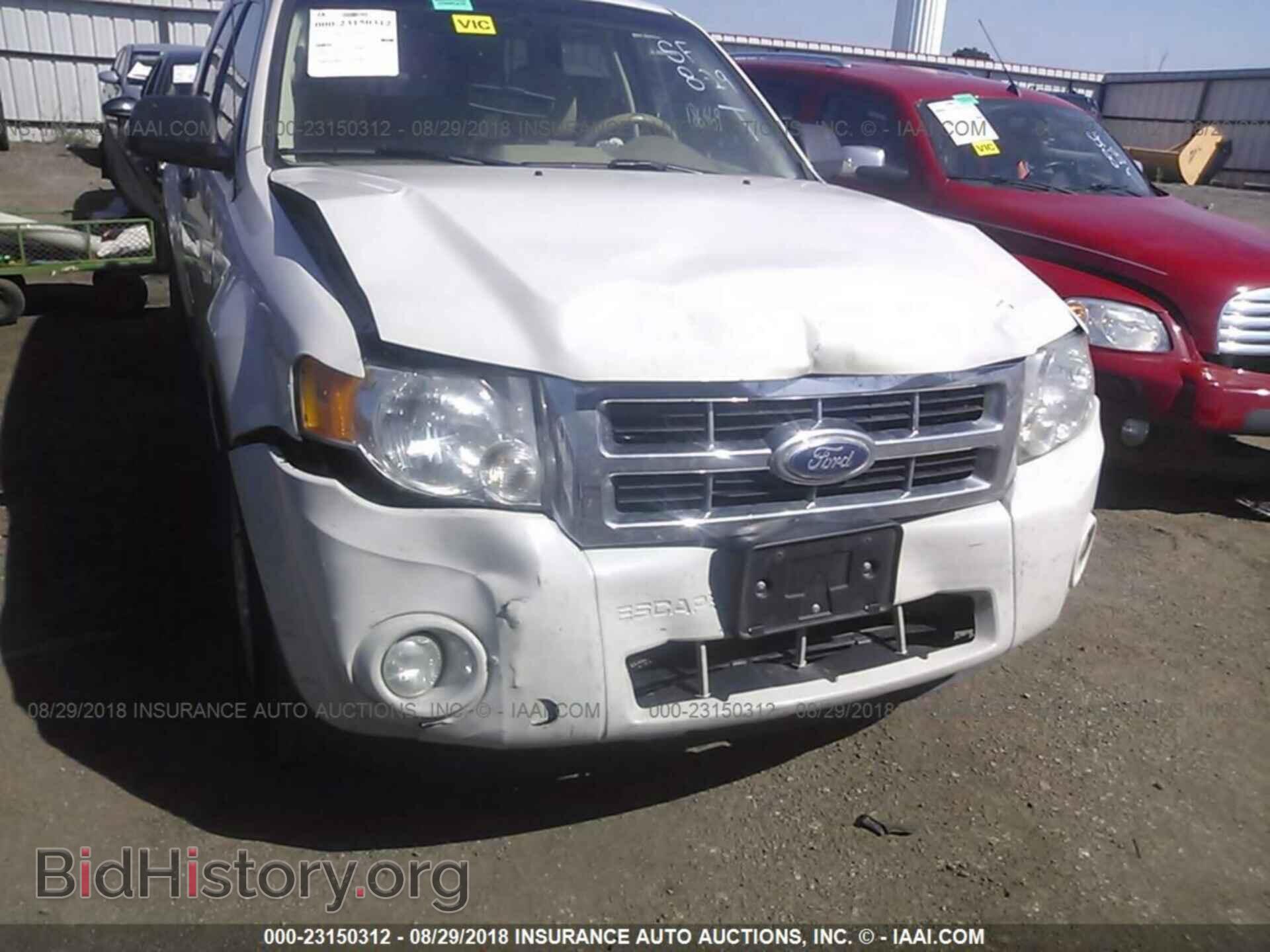 2011 Ford Escape - VIN: 1FMCU0D79BKB96290 - Photo 6