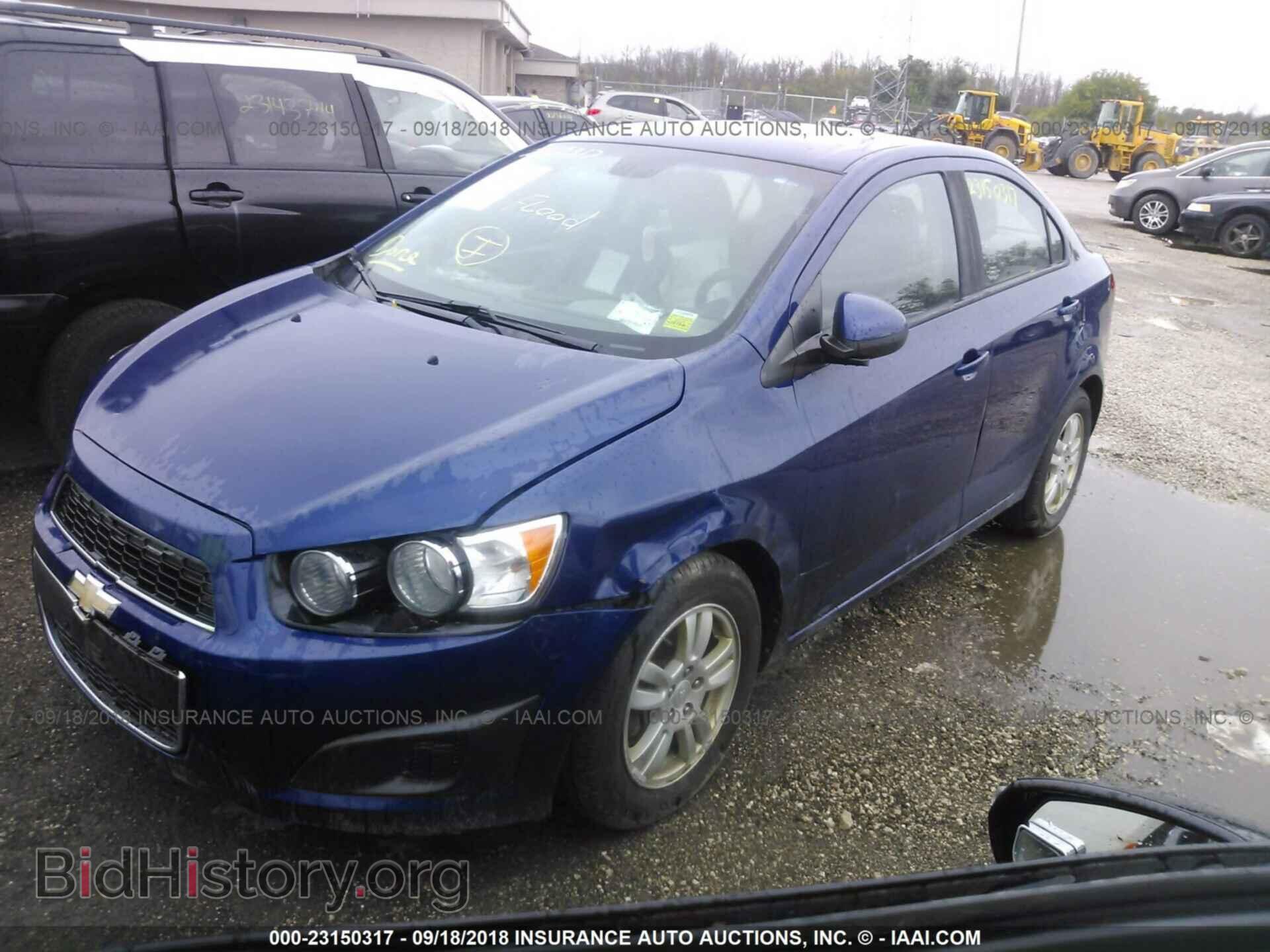 2012 Chevrolet Sonic - VIN: 1G1JA5SH5C4208821 - Фото 2