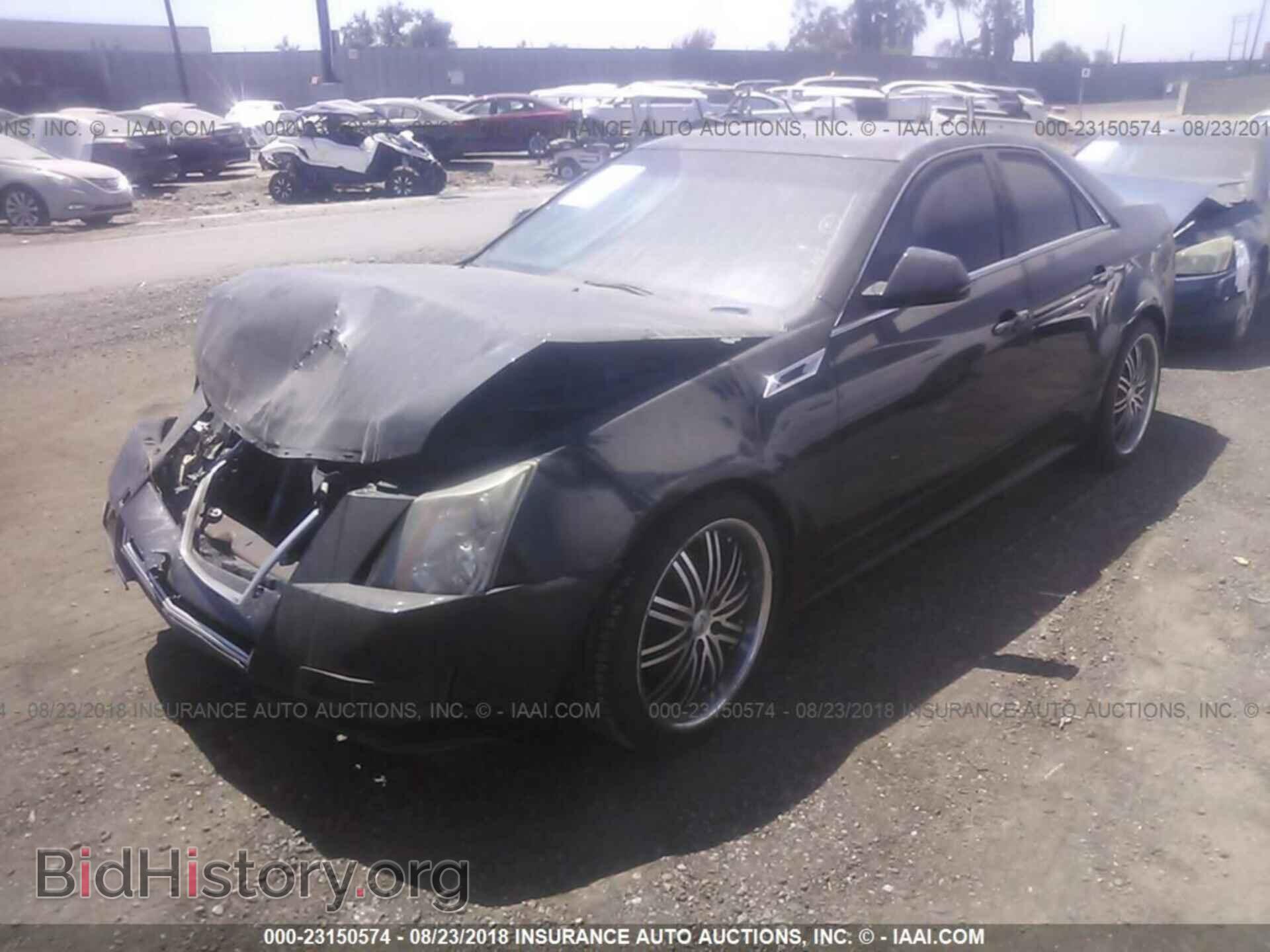 2011 Cadillac Cts - VIN: 1G6DF5EY3B0138181 - Фото 2