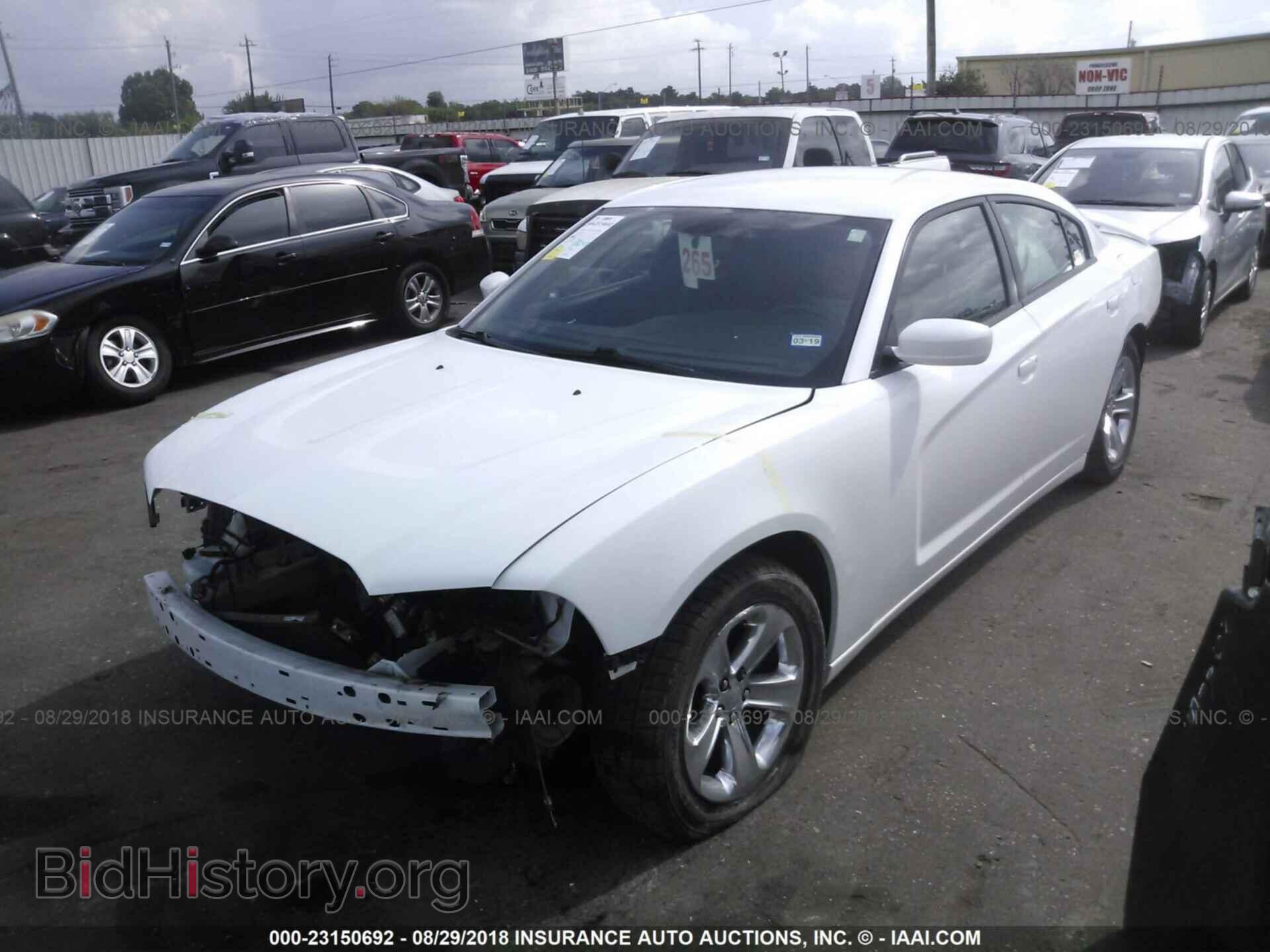 2014 Dodge Charger - VIN: 2C3CDXBG3EH353702 - Photo 2
