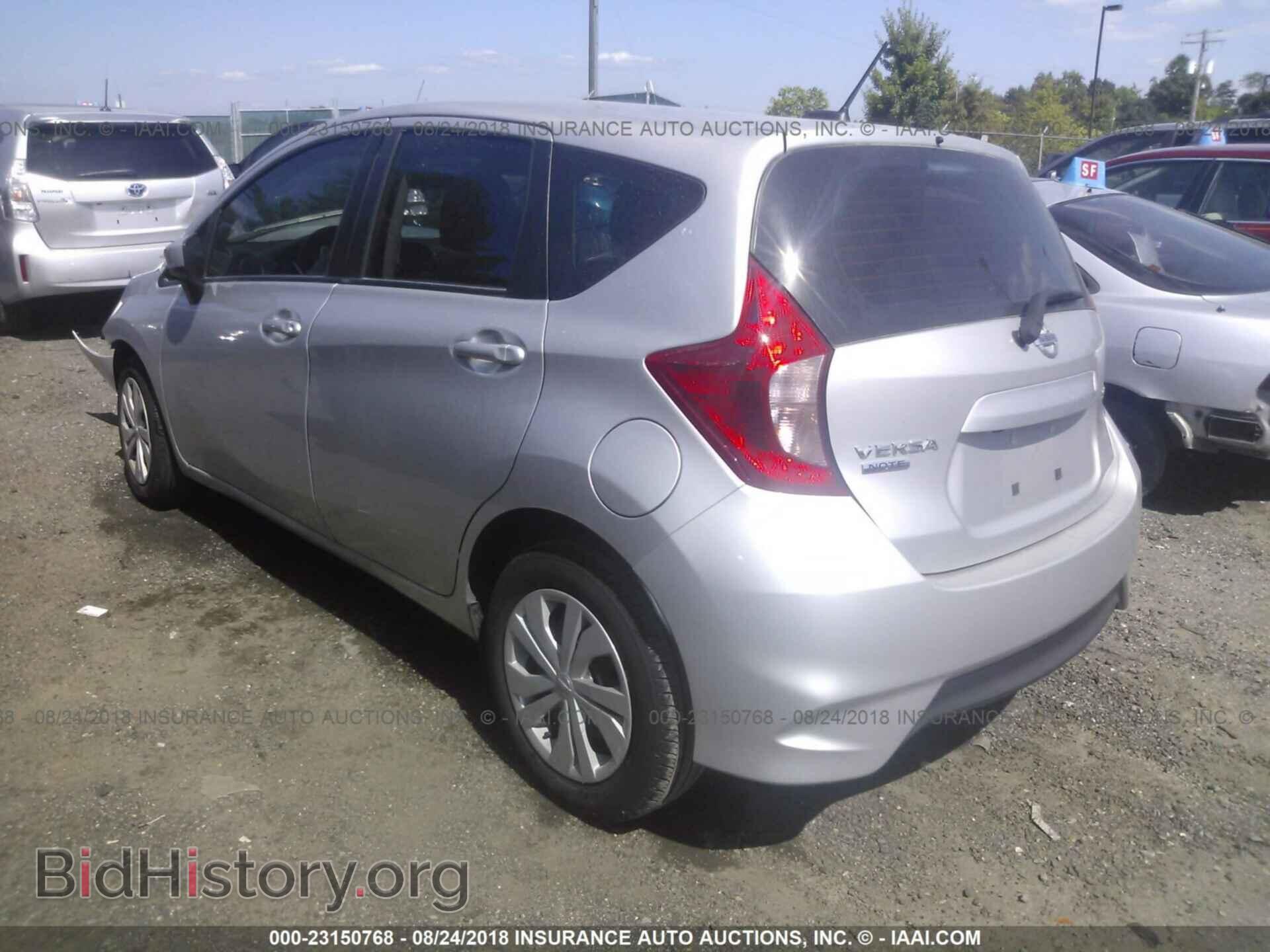 2018 Nissan Versa note - VIN: 3N1CE2CP4JL352007 - Фото 3