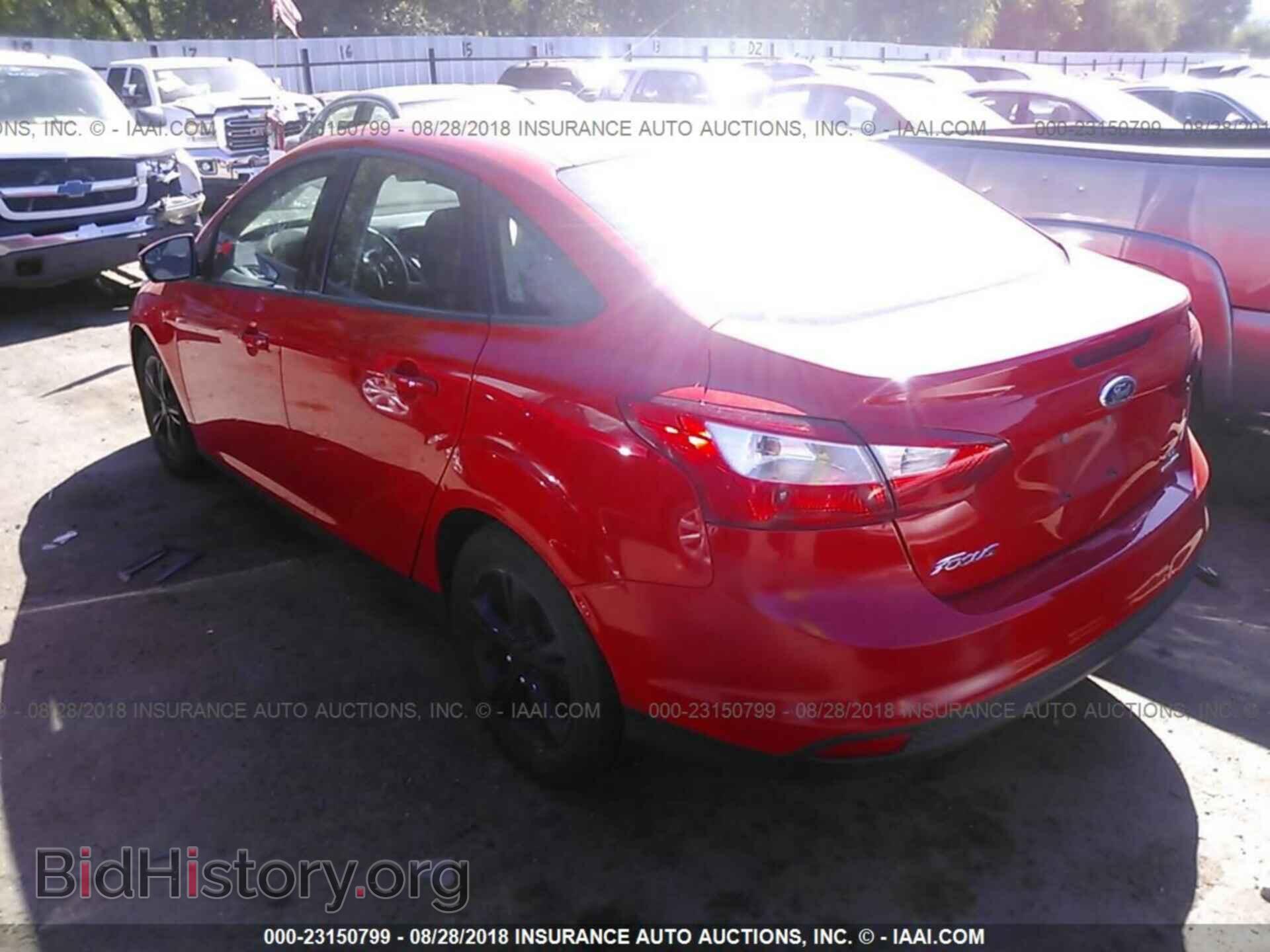 2013 Ford Focus - VIN: 1FADP3F23DL334637 - Photo 3