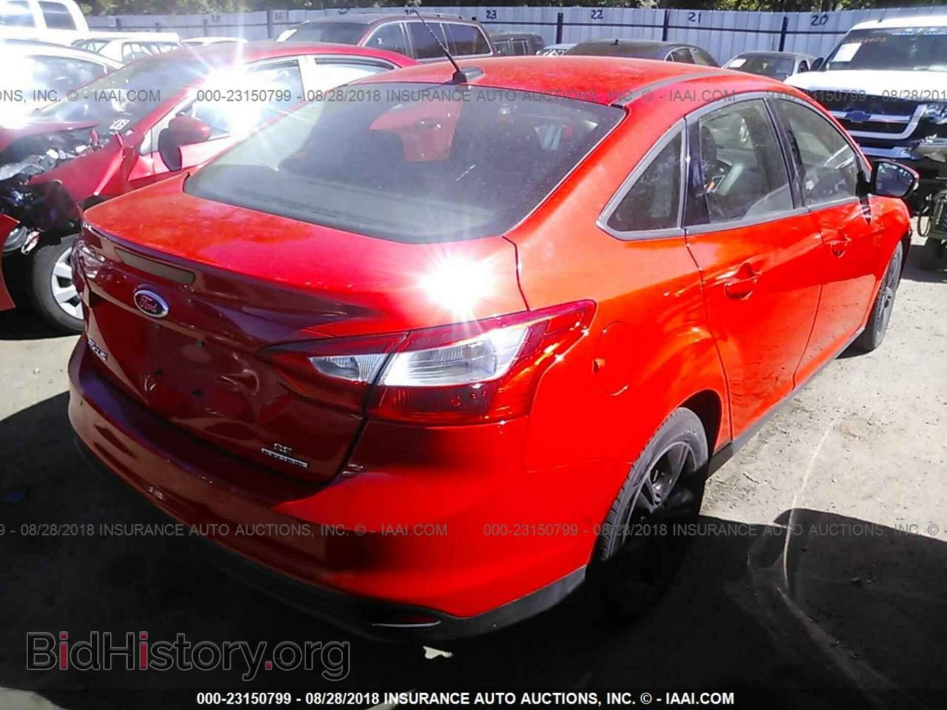 2013 Ford Focus - VIN: 1FADP3F23DL334637 - Photo 4