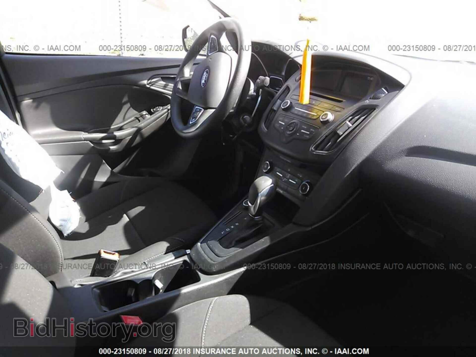 2017 Ford Focus - VIN: 1FADP3E23HL342499 - Photo 5