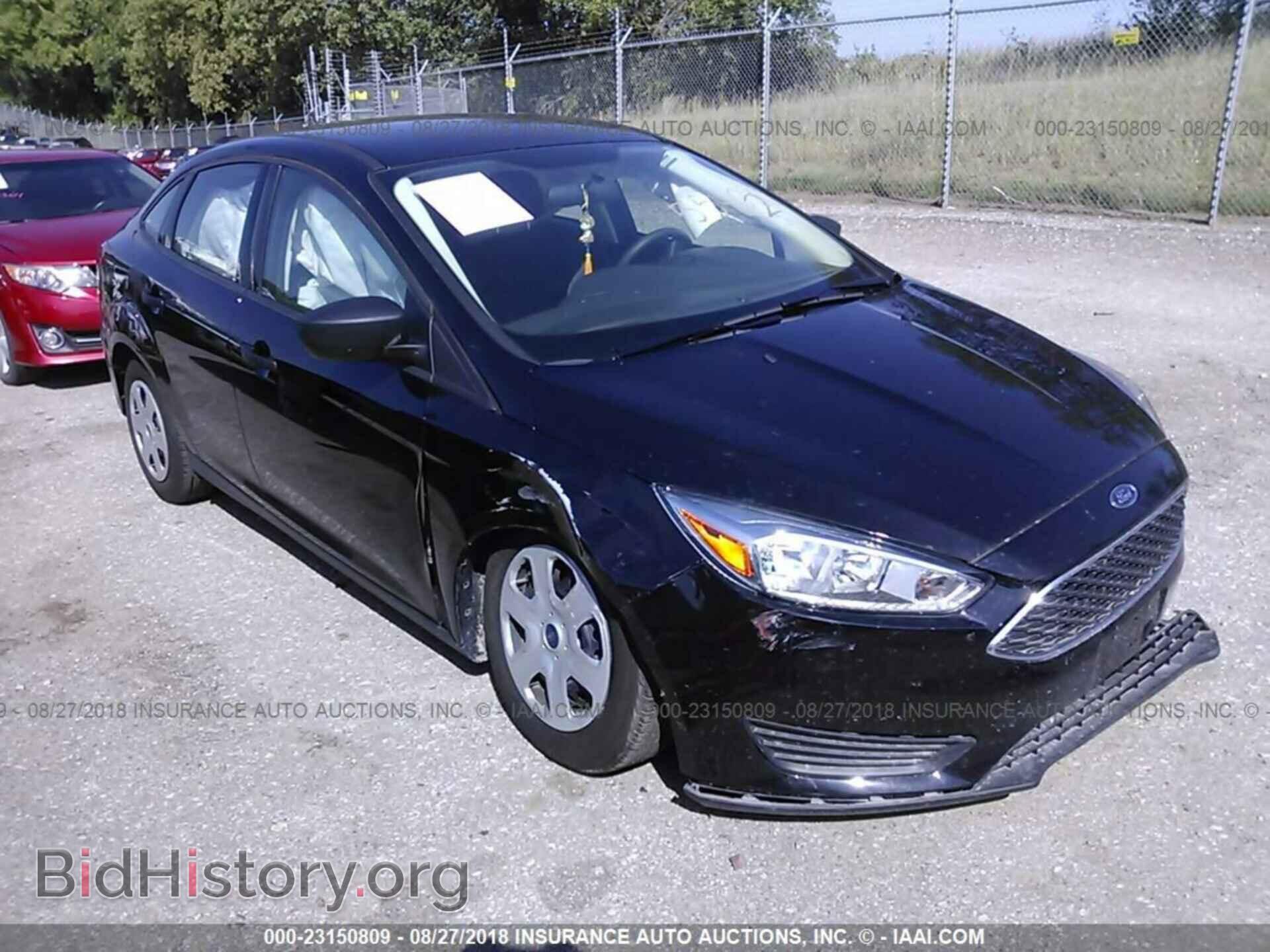 2017 Ford Focus - VIN: 1FADP3E23HL342499 - Photo 6
