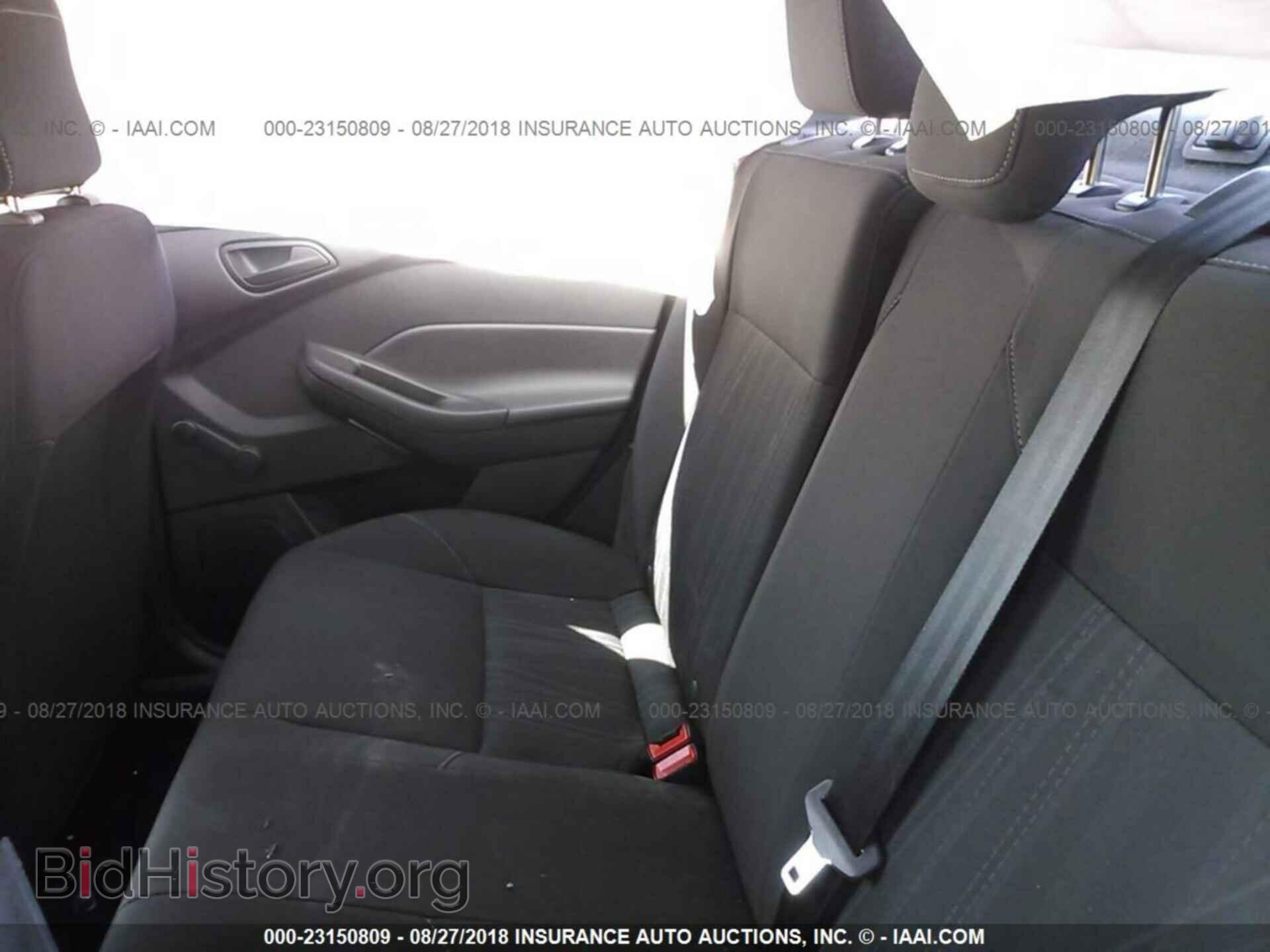 2017 Ford Focus - VIN: 1FADP3E23HL342499 - Photo 8