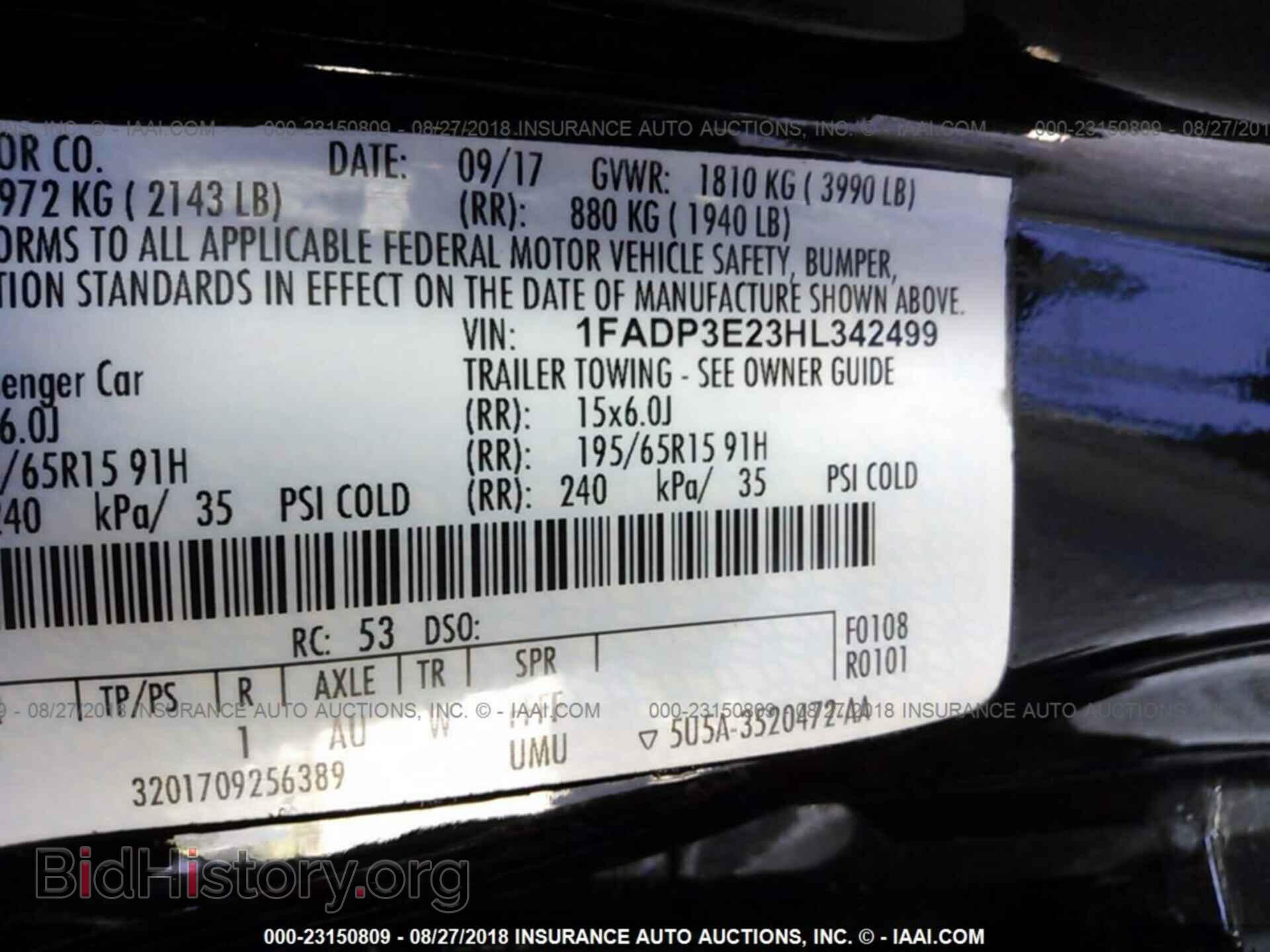 2017 Ford Focus - VIN: 1FADP3E23HL342499 - Photo 9