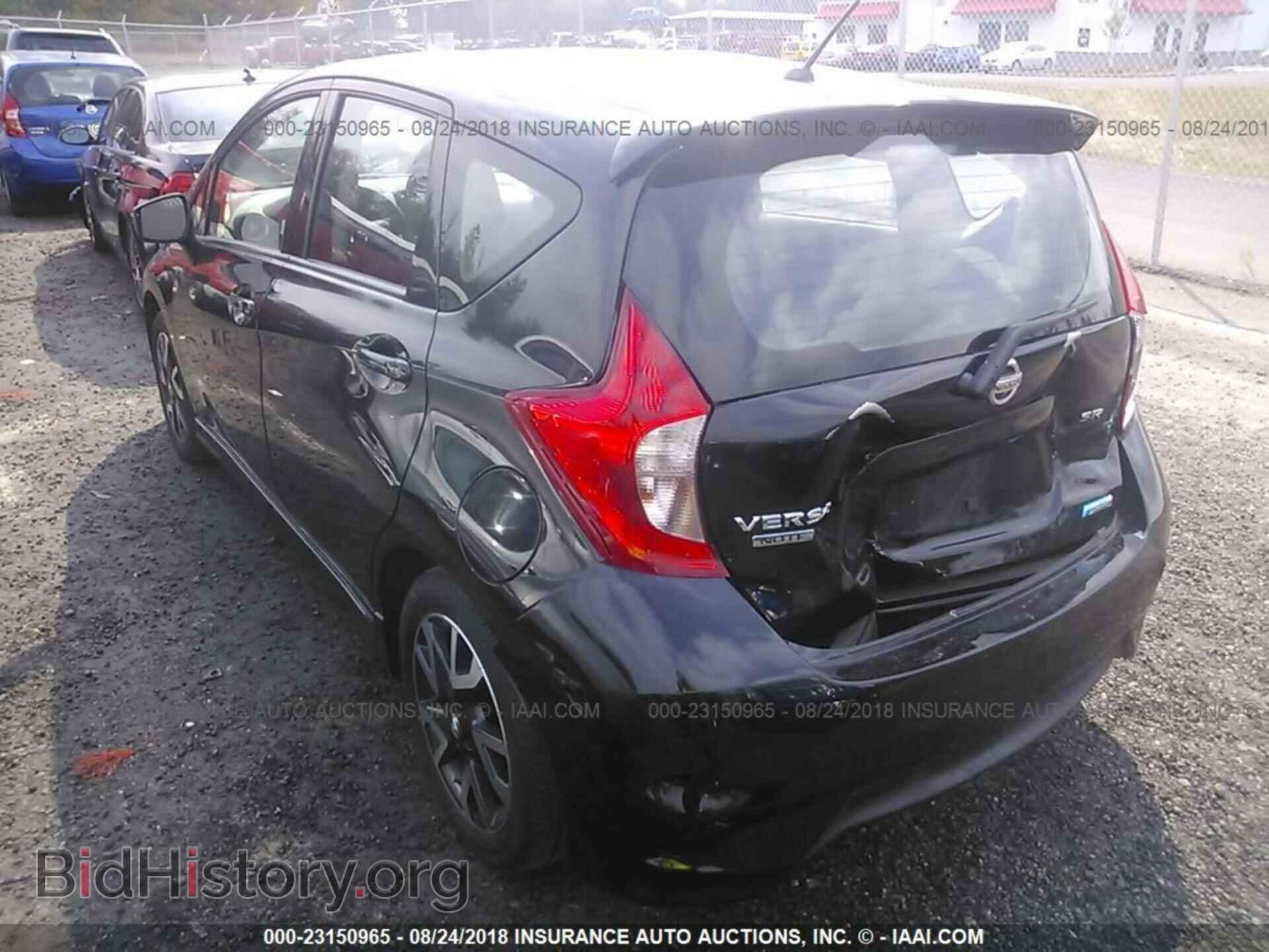 2015 Nissan Versa note - VIN: 3N1CE2CPXFL390235 - Фото 3