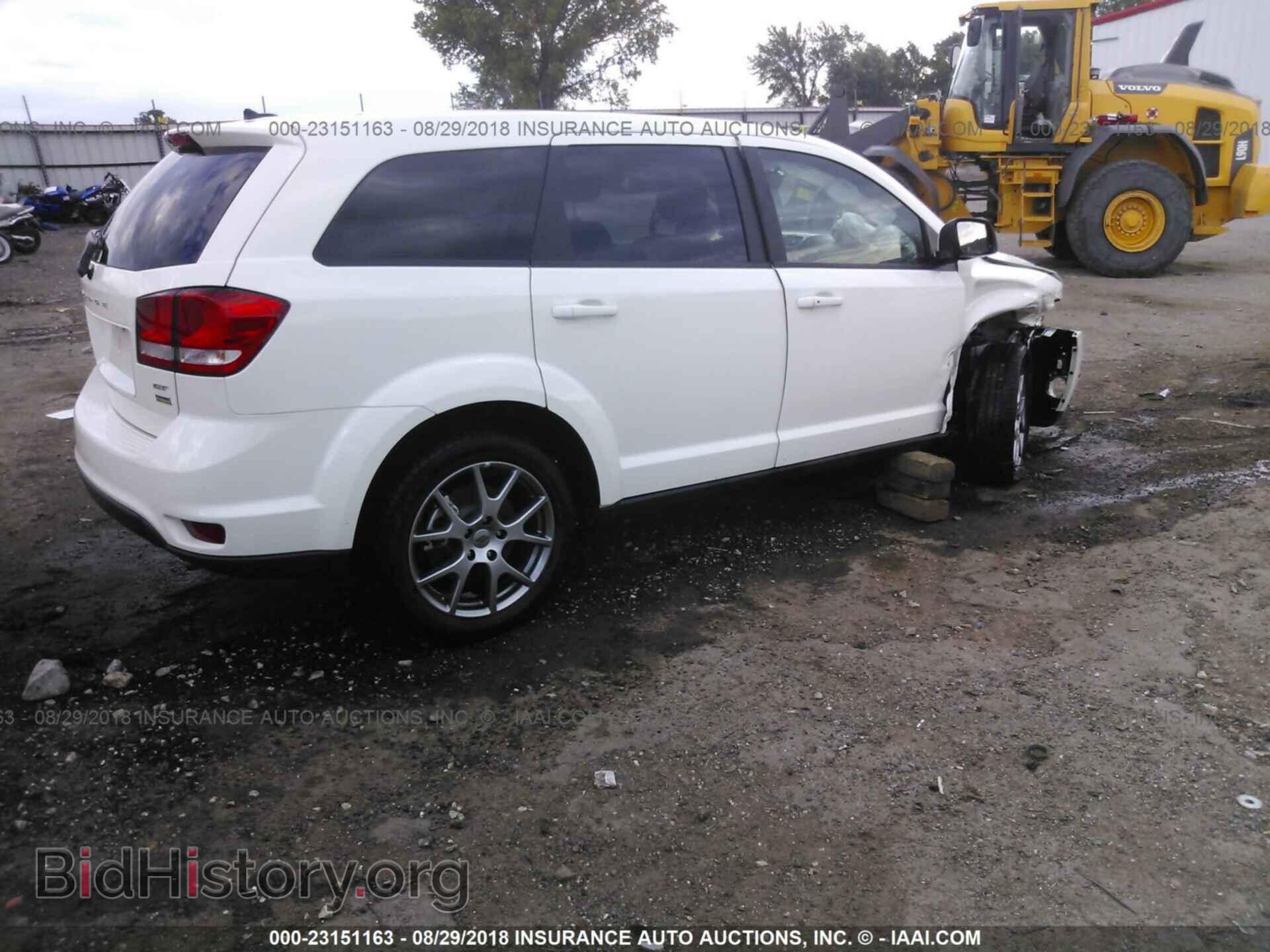 2018 Dodge Journey - VIN: 3C4PDCEG2JT335517 - Фото 4