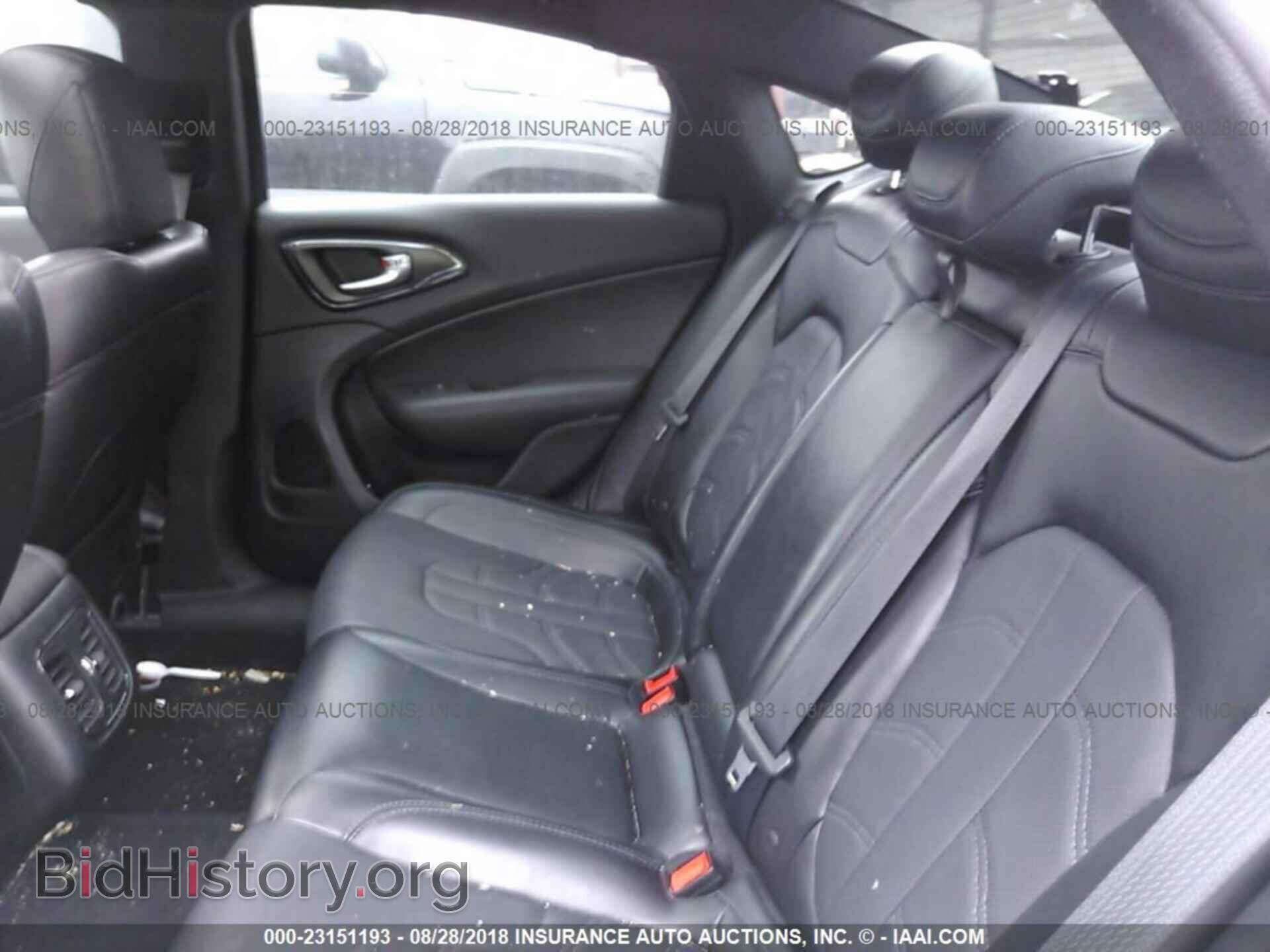 2016 CHRYSLER 200 - VIN: 1C3CCCDG0GN163214 - Фото 8