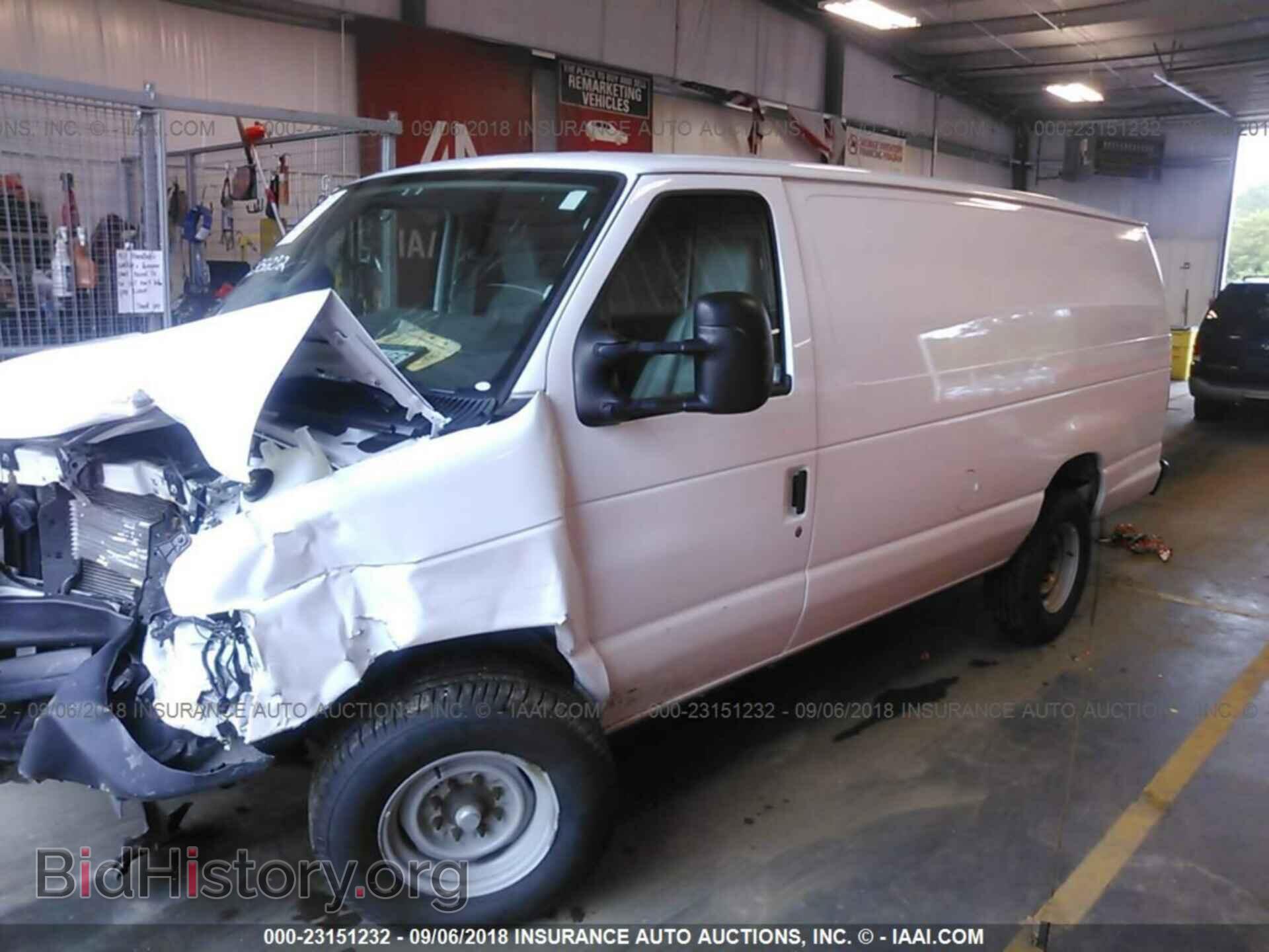 2013 Ford Econoline - VIN: 1FTSS3EL0DDB15316 - Фото 2