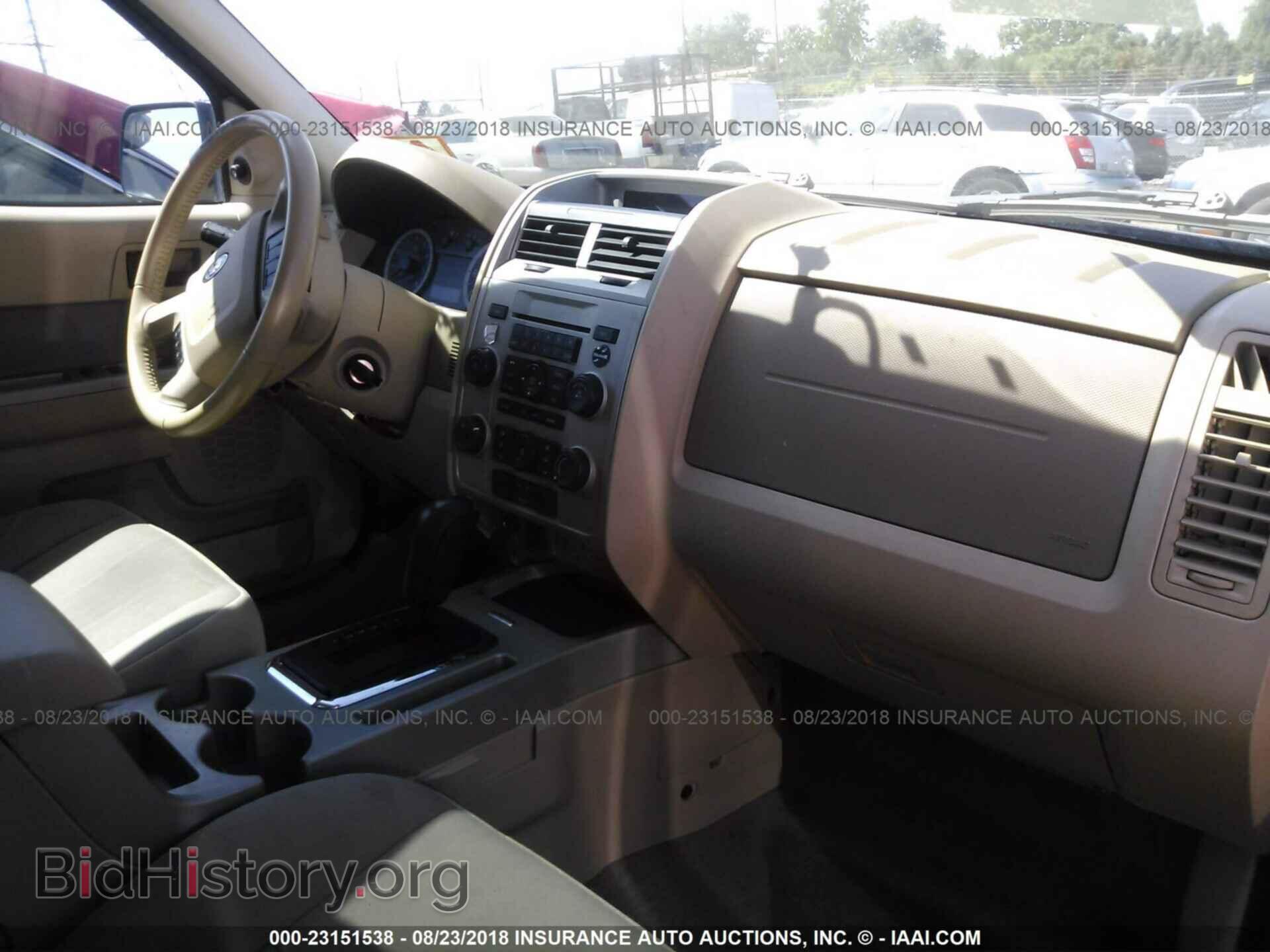 2012 Ford Escape - VIN: 1FMCU0DG1CKC35228 - Фото 5