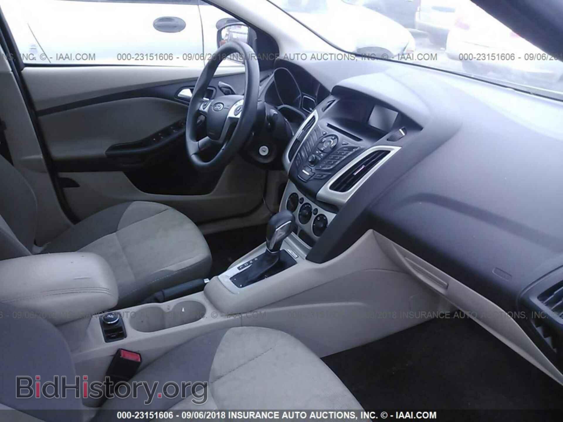 2012 Ford Focus - VIN: 1FAHP3F20CL282996 - Фото 5