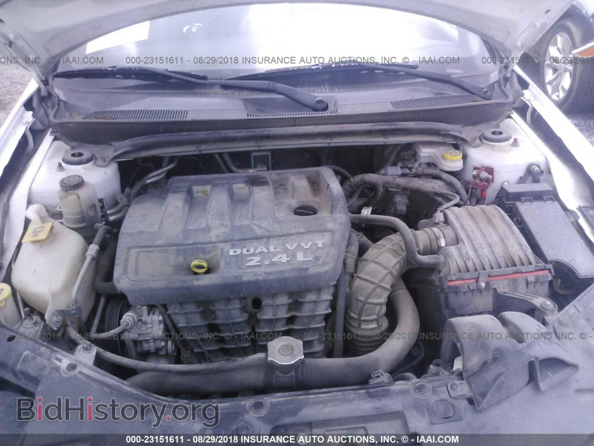 2012 Chrysler 200 - VIN: 1C3CCBCB7CN191103 - Фото 10