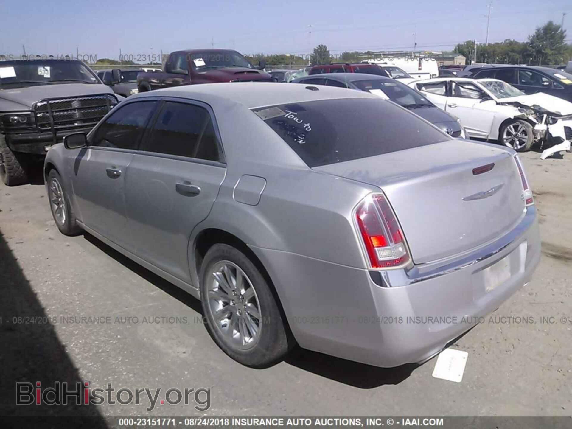 2012 Chrysler 300c - VIN: 2C3CCAET0CH263560 - Фото 3