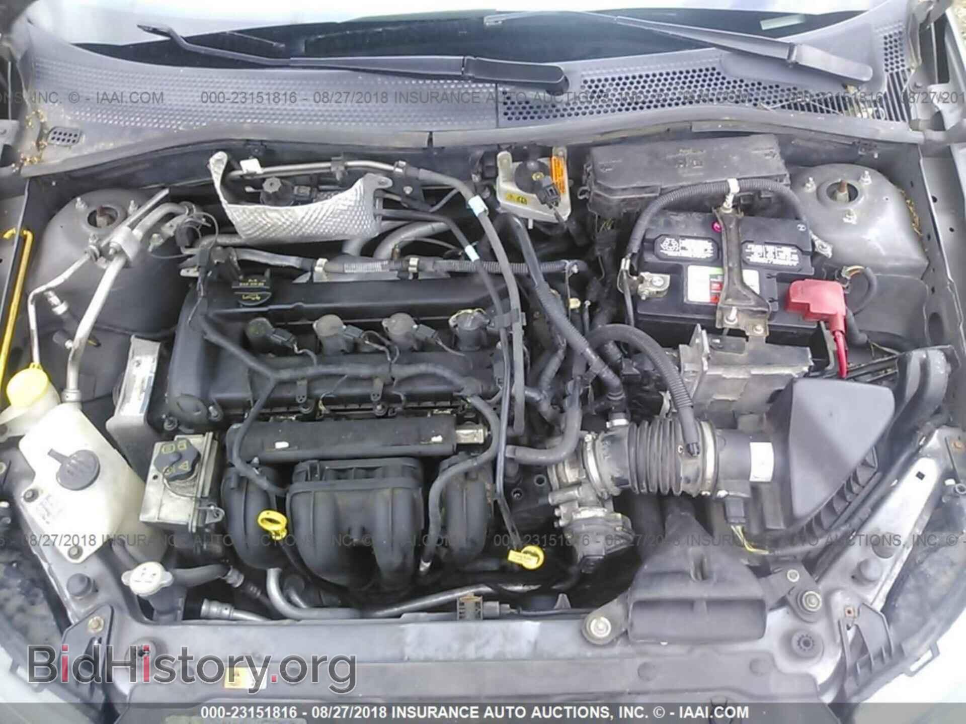 2011 Ford Focus - VIN: 1FAHP3FN8BW163617 - Photo 10