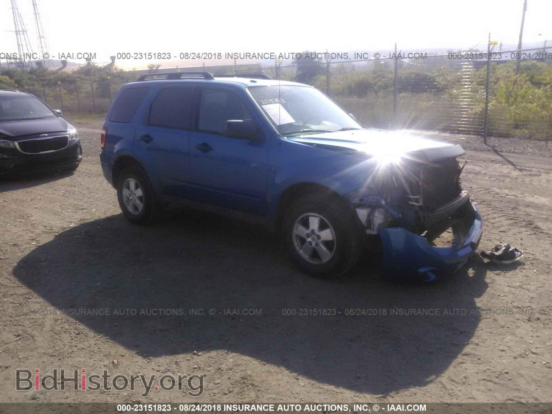 Photo 1FMCU9DG1BKB44978 - Ford Escape 2011