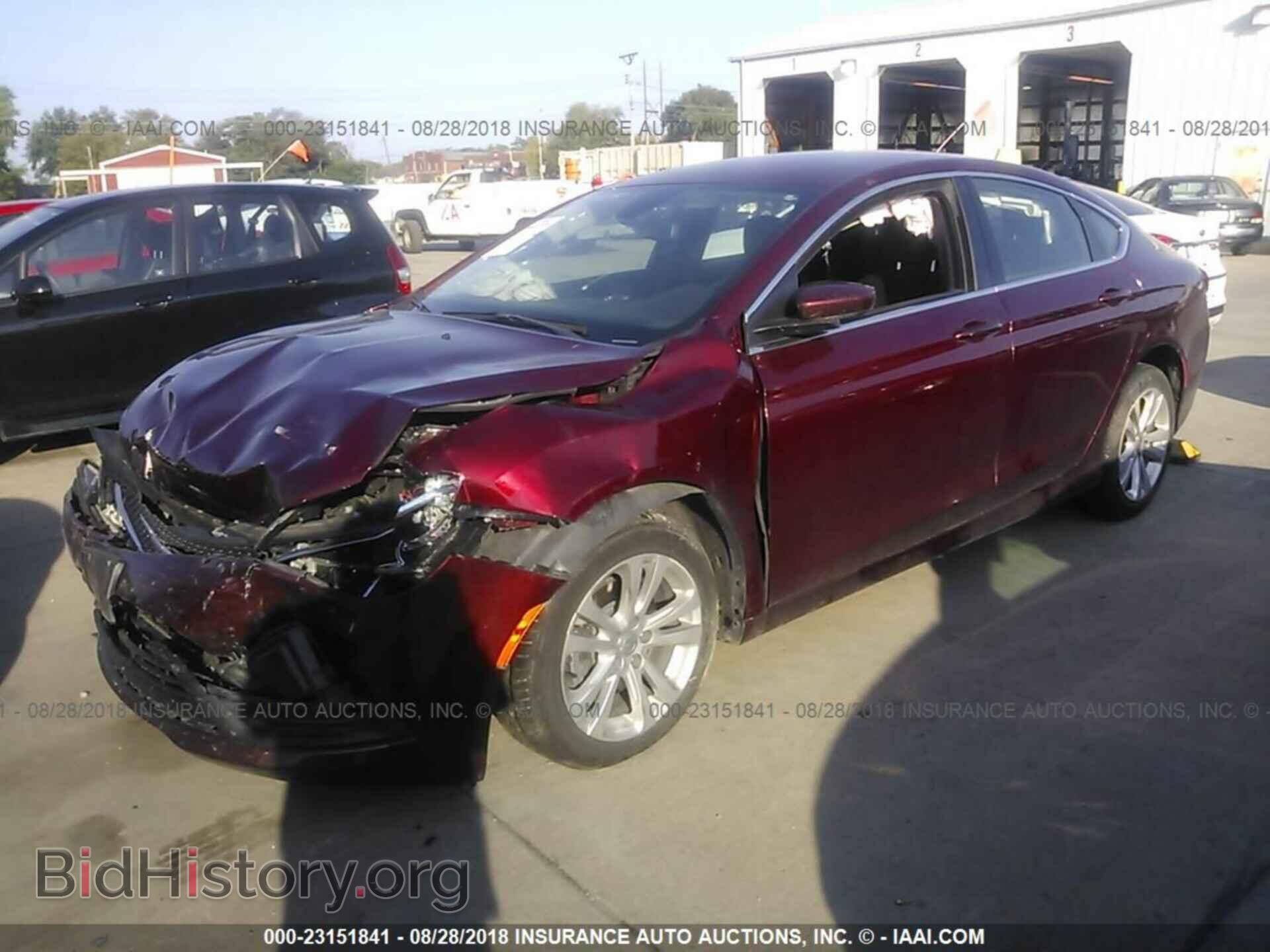 2016 Chrysler 200 - VIN: 1C3CCCFB2GN181957 - Фото 2