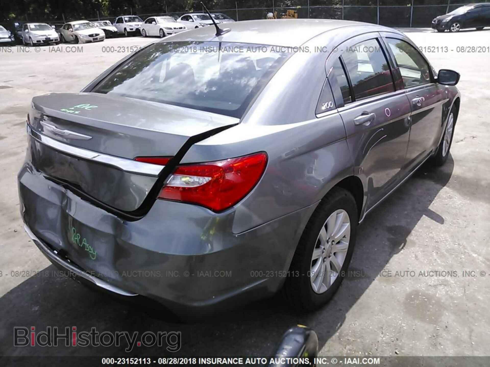 2012 Chrysler 200 - VIN: 1C3CCBBB9CN105601 - Photo 4