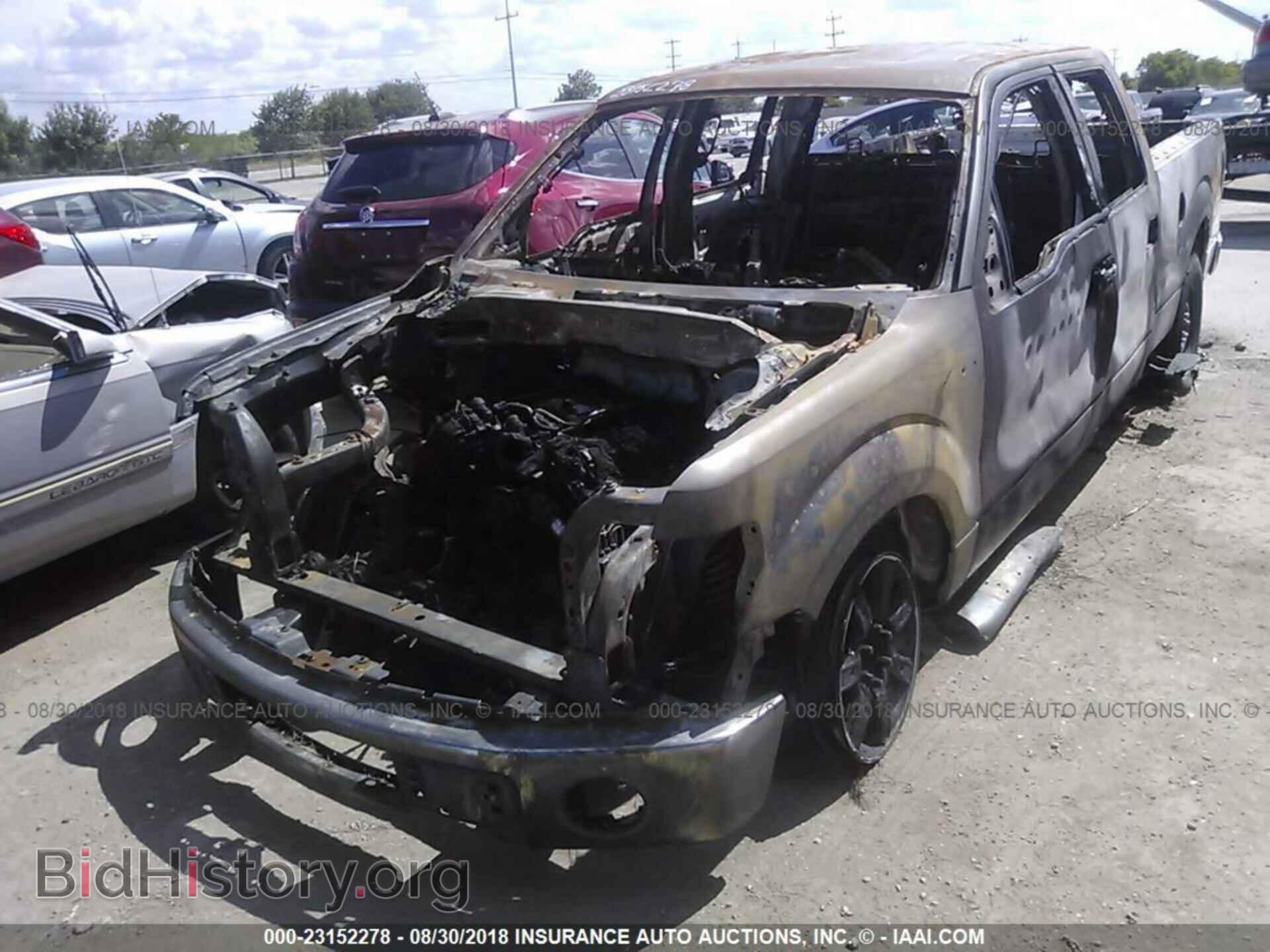 2013 Ford F150 - VIN: 1FTFW1CF6DKD64433 - Фото 2