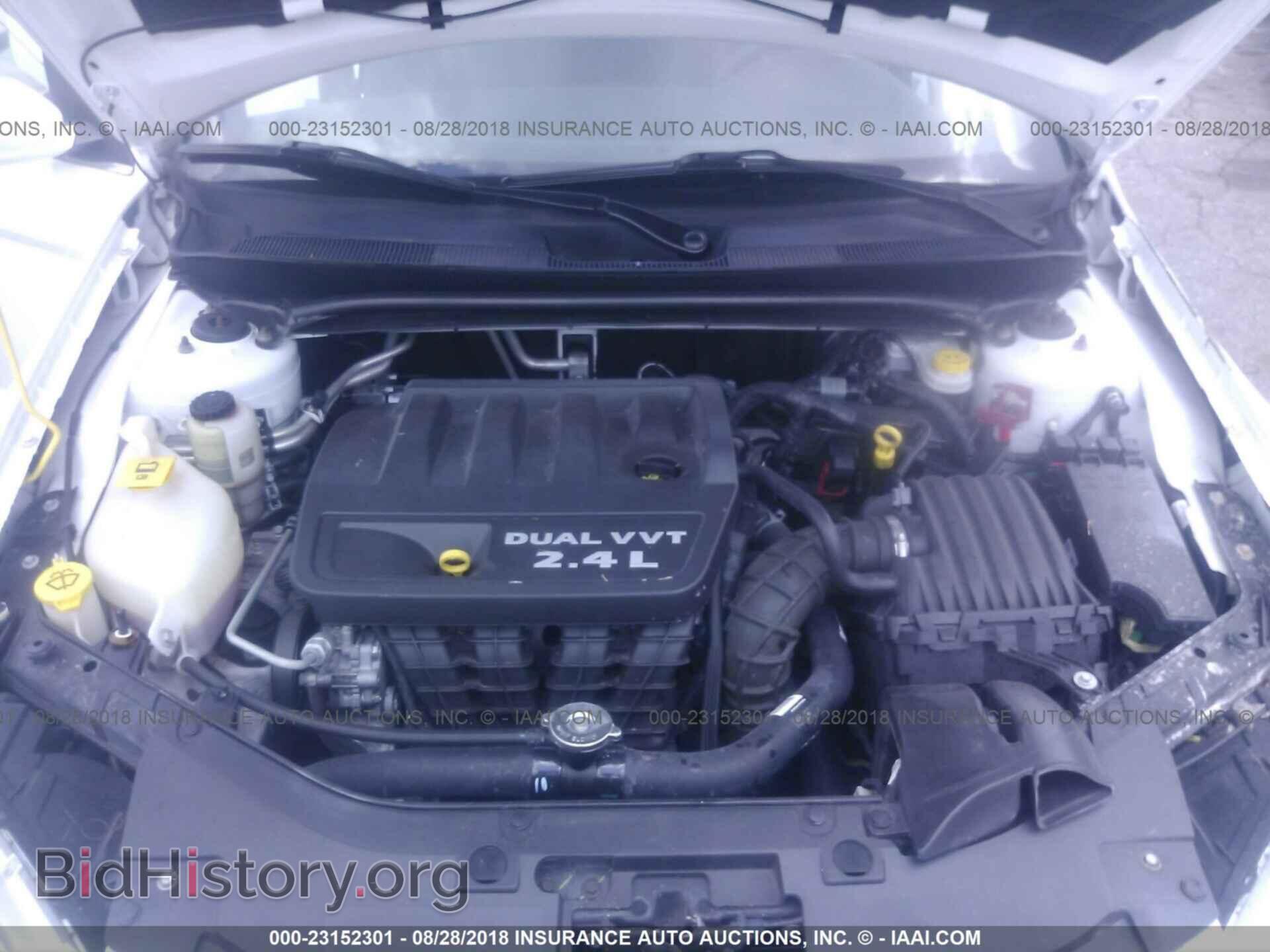 2013 Chrysler 200 - VIN: 1C3CCBAB1DN698292 - Photo 10