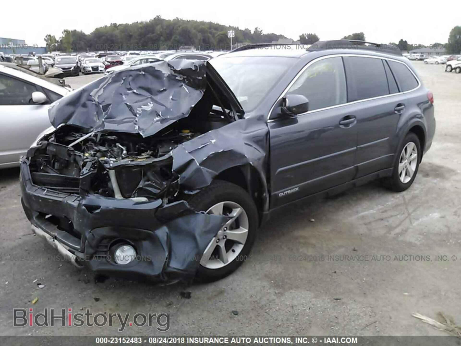 2014 Subaru Outback - VIN: 4S4BRCMC7E3230186 - Фото 2