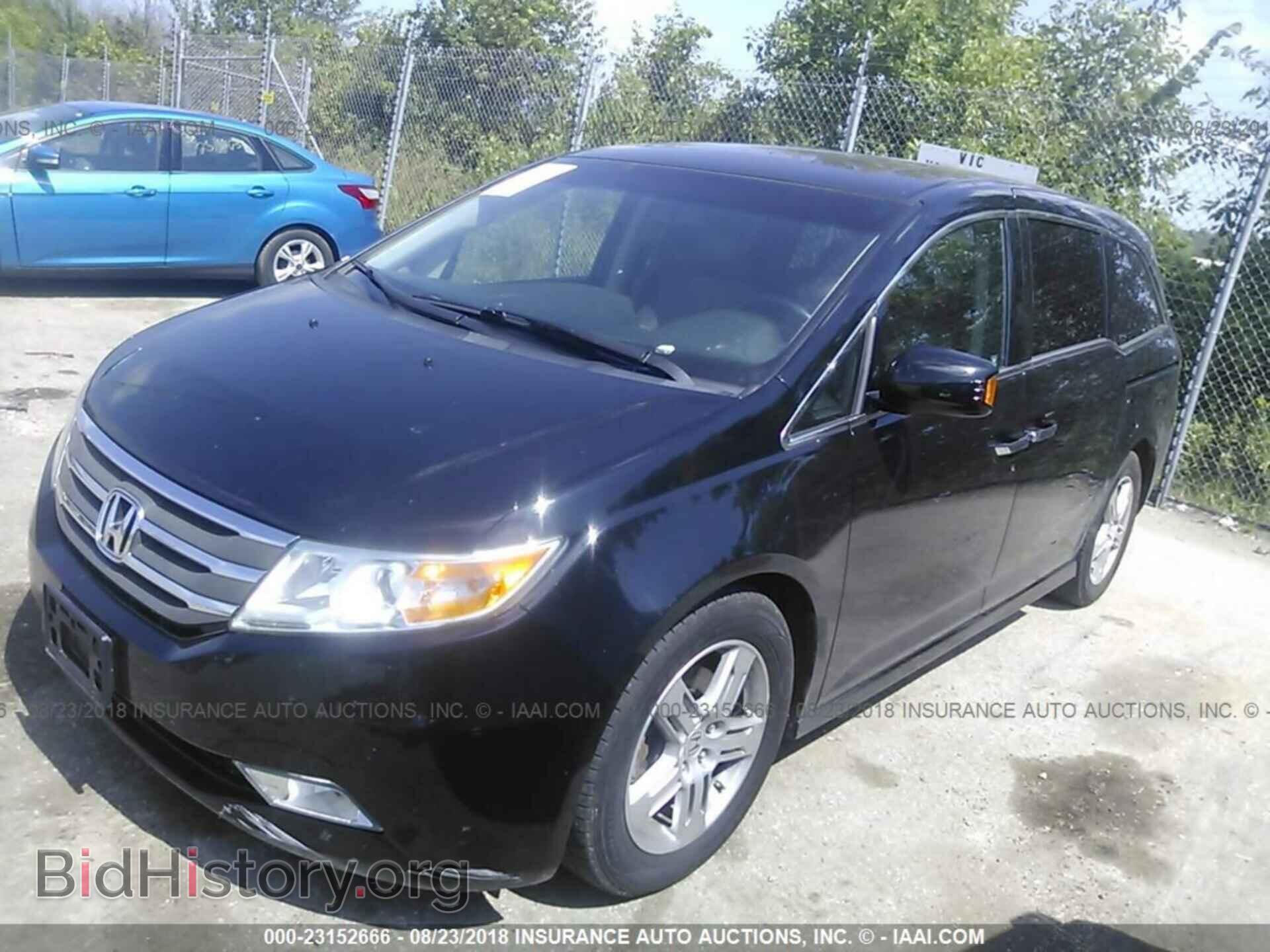 2012 Honda Odyssey - VIN: 5FNRL5H96CB104478 - Фото 2