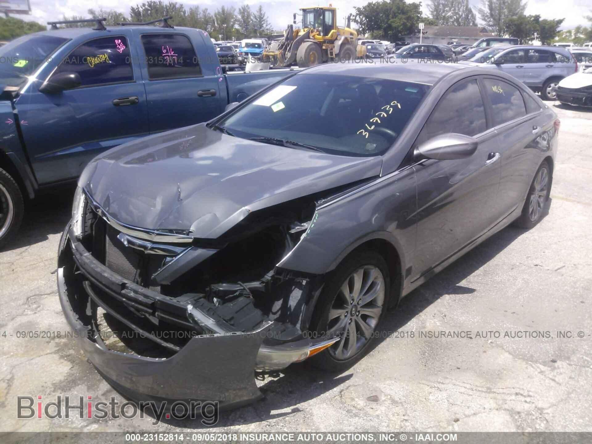 2012 Hyundai Sonata - VIN: 5NPEC4AC7CH367739 - Фото 2