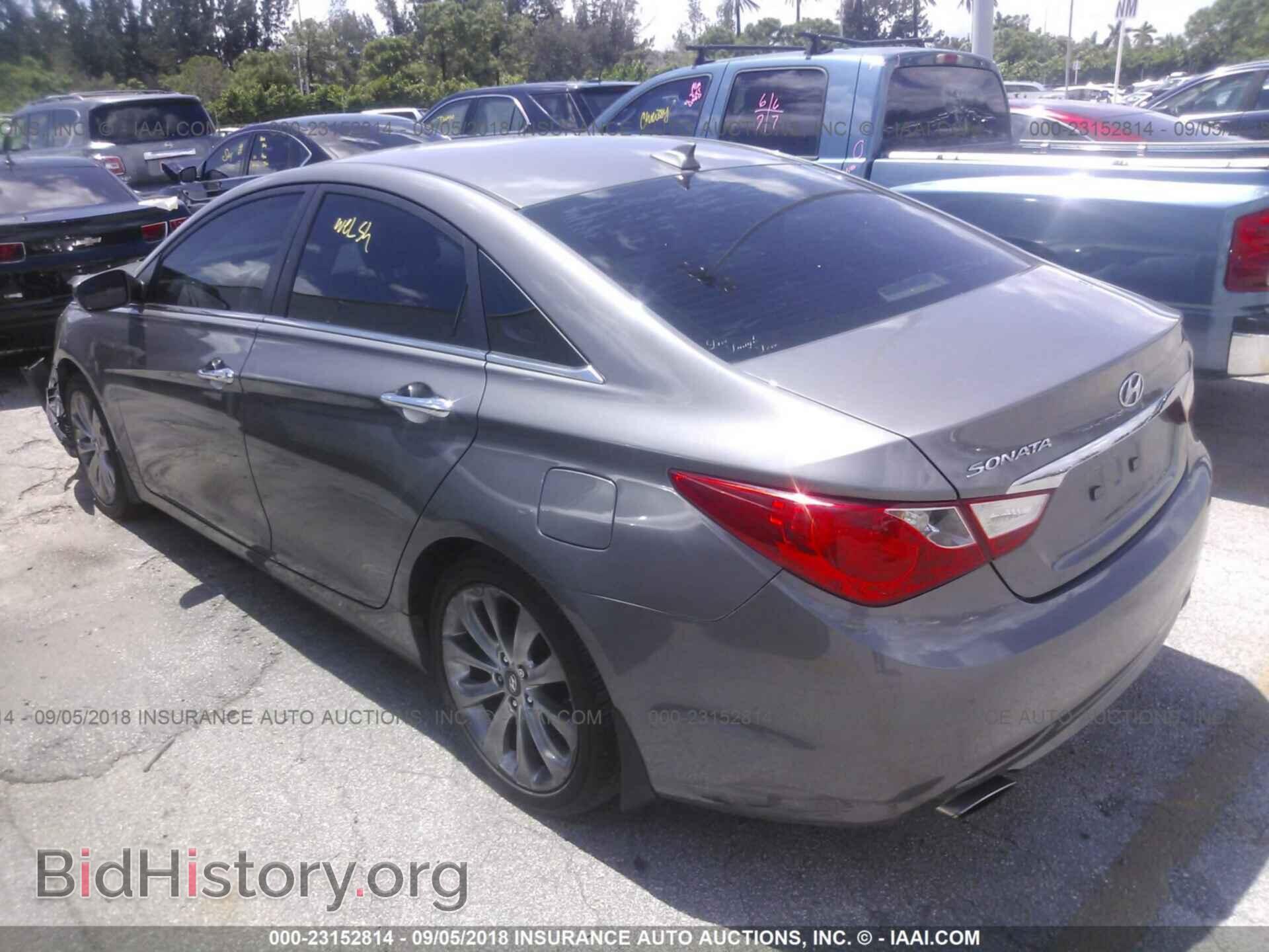 2012 Hyundai Sonata - VIN: 5NPEC4AC7CH367739 - Фото 3