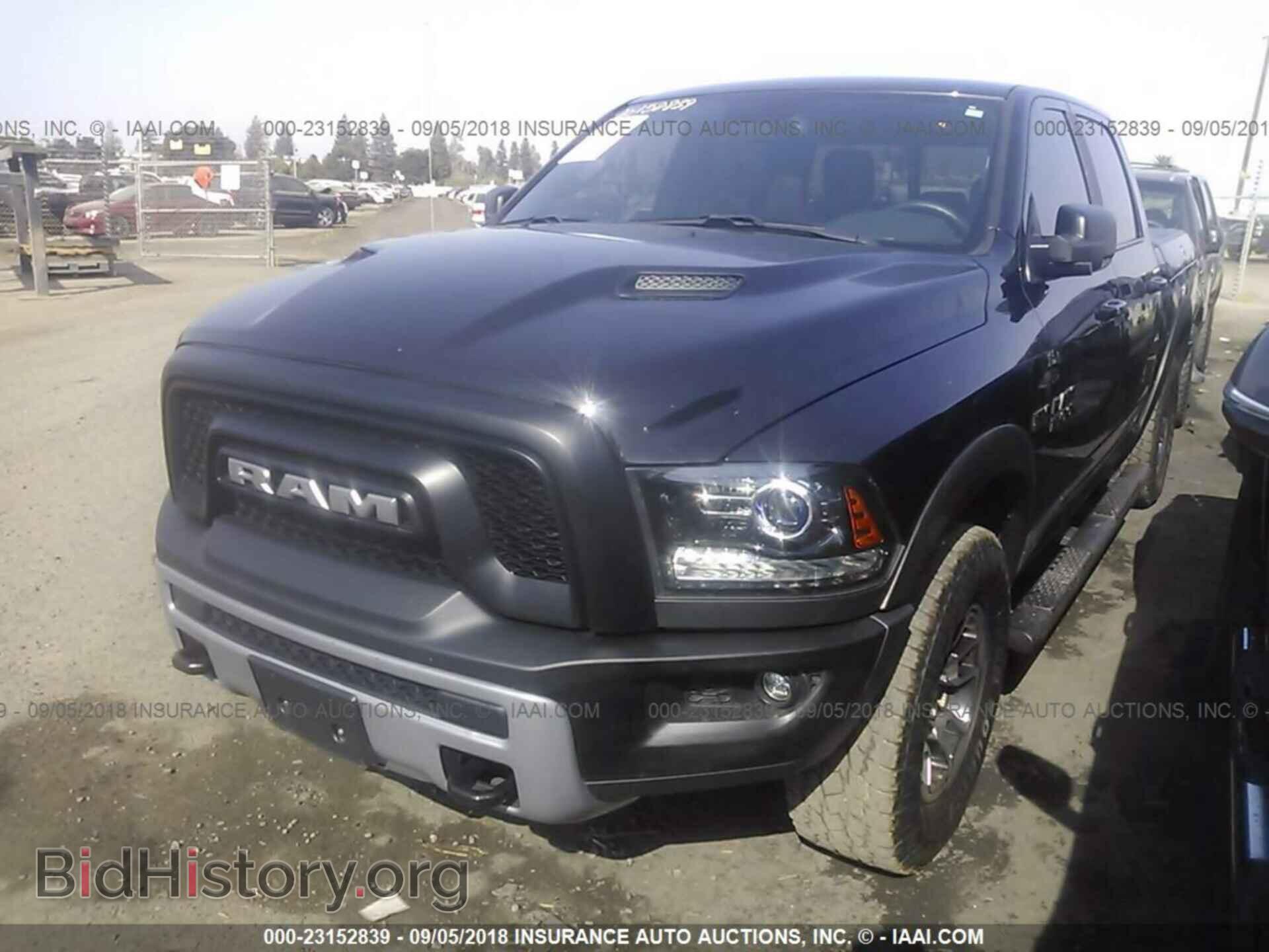 2017 RAM 1500 - VIN: 1C6RR7YTXHS518032 - Photo 2