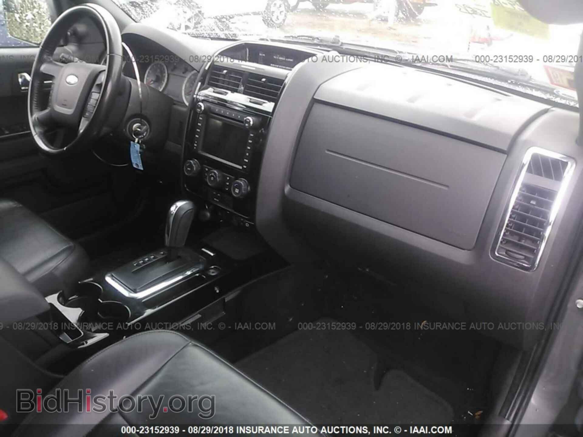 2011 Ford Escape - VIN: 1FMCU0EG8BKA37016 - Фото 5