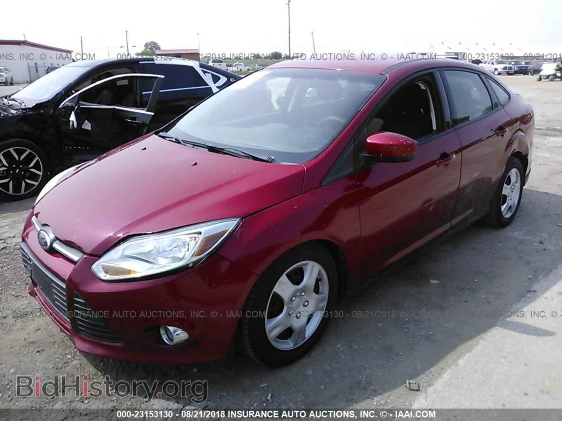 2012 Ford Focus - VIN: 1FAHP3F26CL215268 - Photo 2