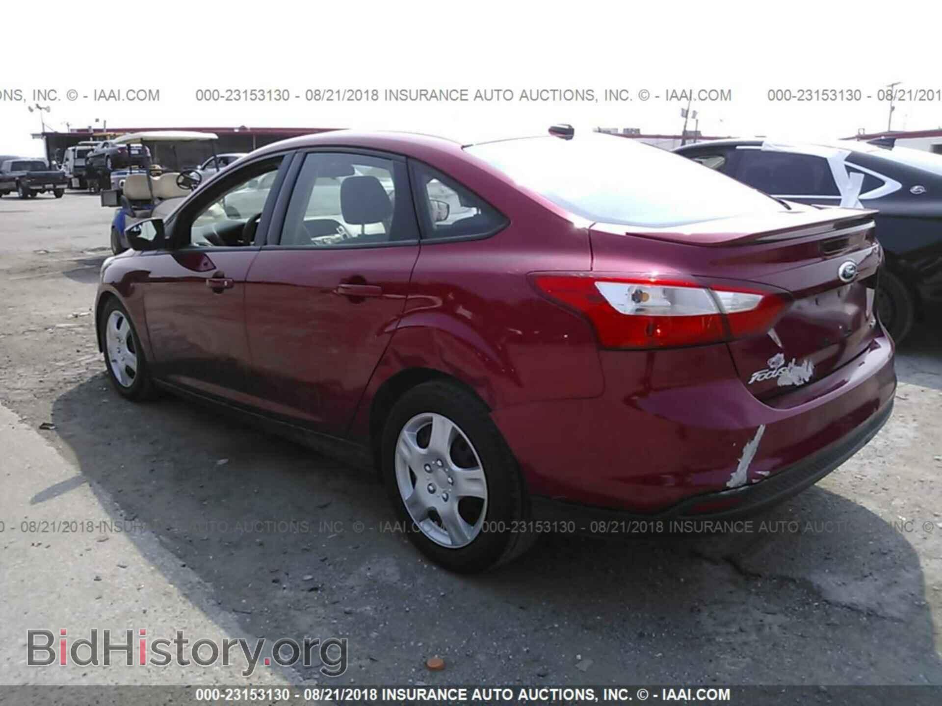 2012 Ford Focus - VIN: 1FAHP3F26CL215268 - Photo 3