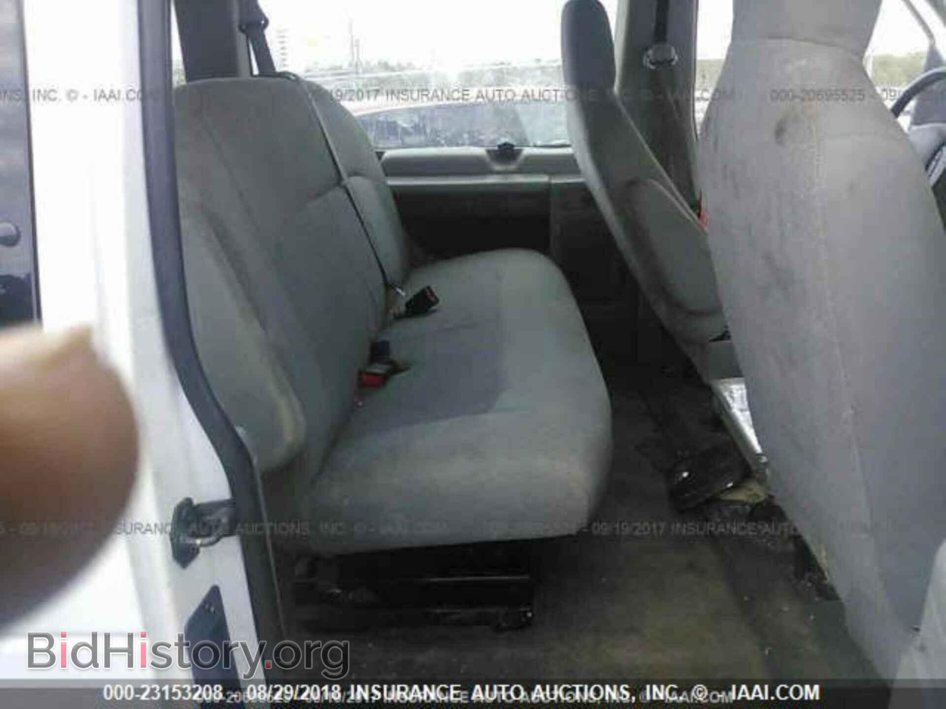 2014 Ford Econoline - VIN: 1FBSS3BL6EDA00956 - Photo 8