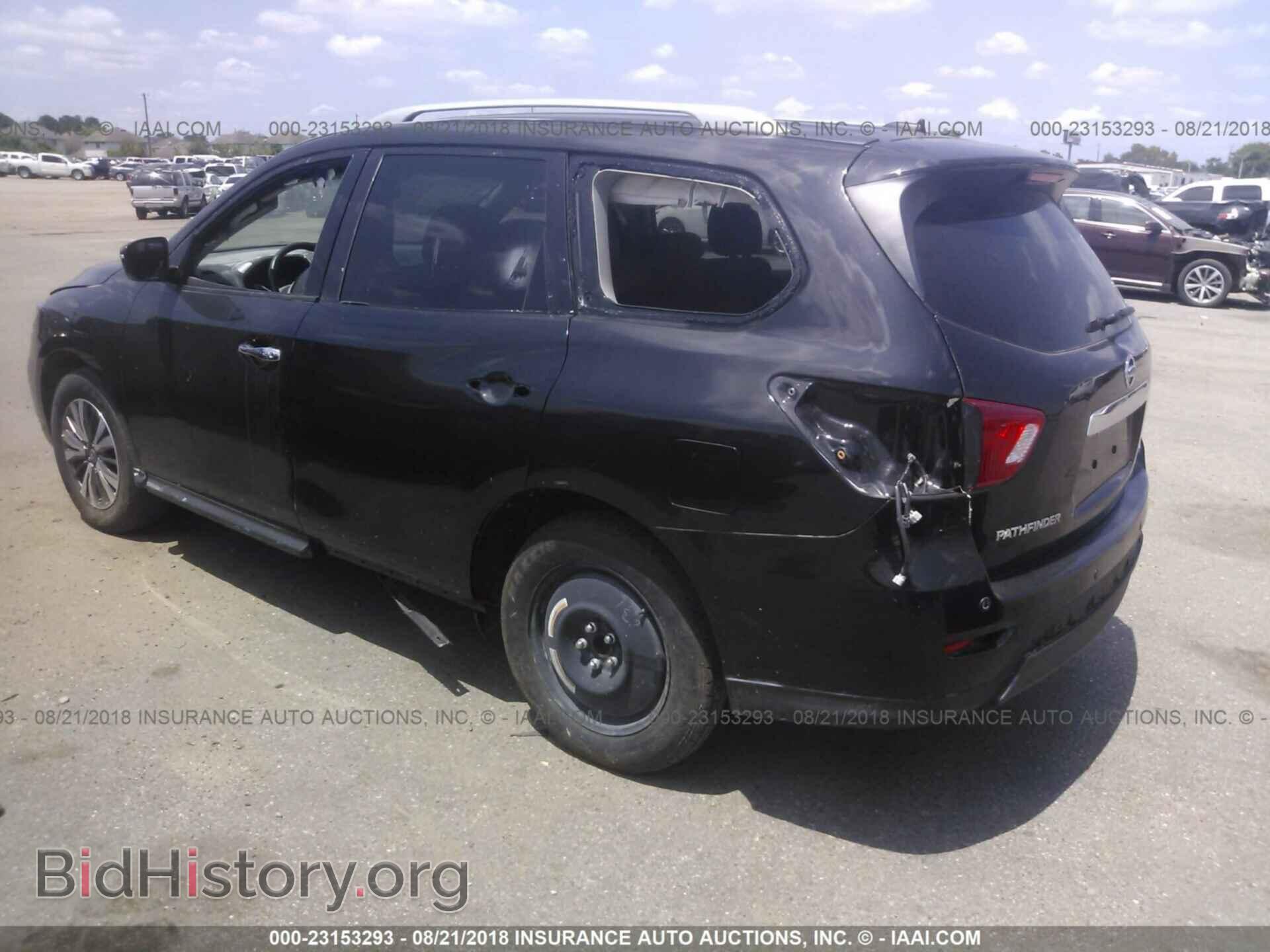2017 Nissan Pathfinder - VIN: 5N1DR2MN1HC679498 - Photo 3