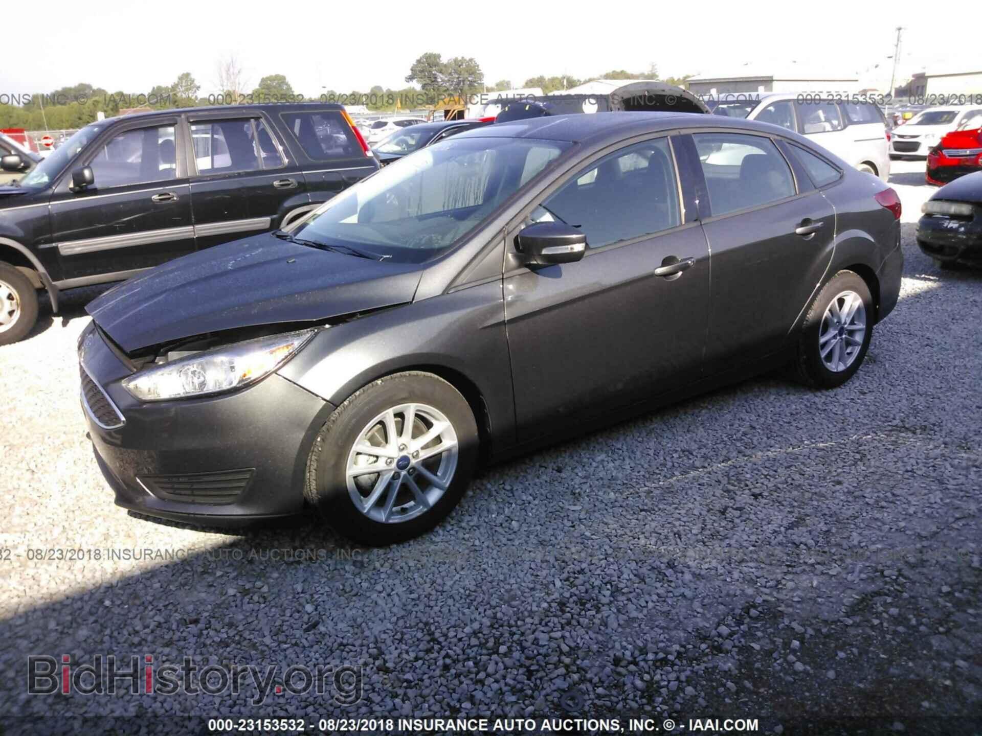 2017 Ford Focus - VIN: 1FADP3F29HL332347 - Photo 2