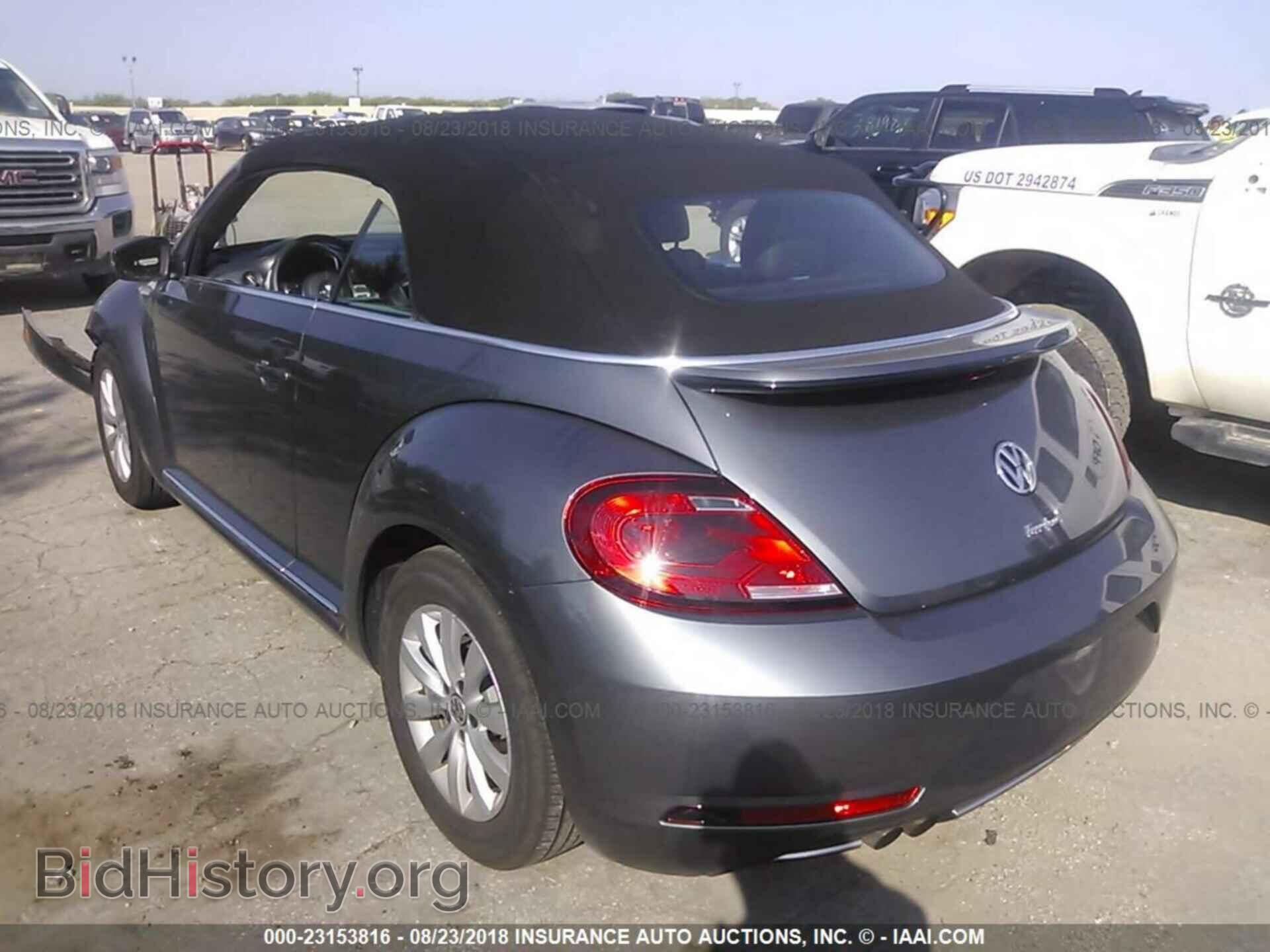 2018 Volkswagen Beetle - VIN: 3VW5DAAT0JM502012 - Фото 3