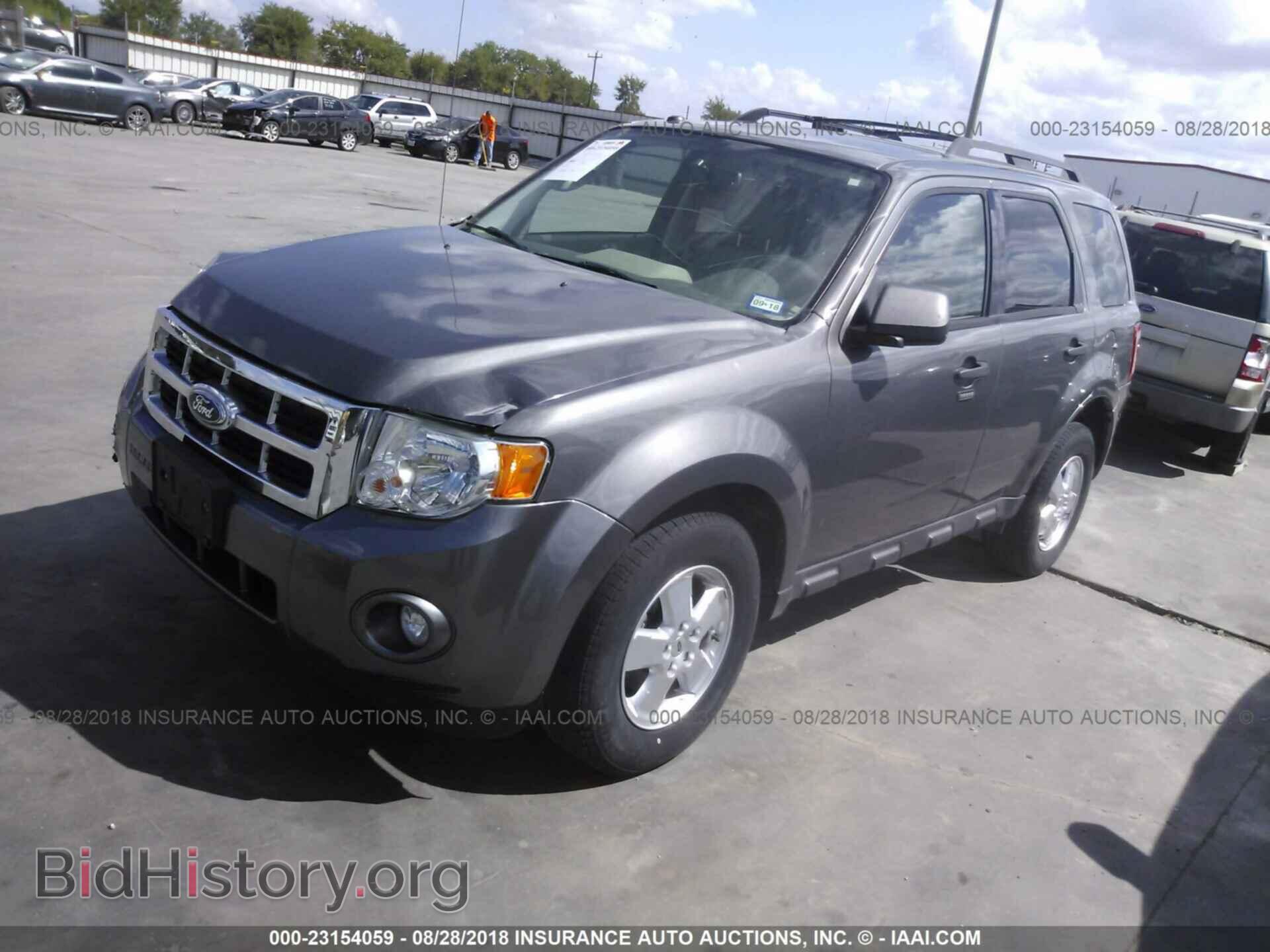 2012 Ford Escape - VIN: 1FMCU0D7XCKA17367 - Photo 2