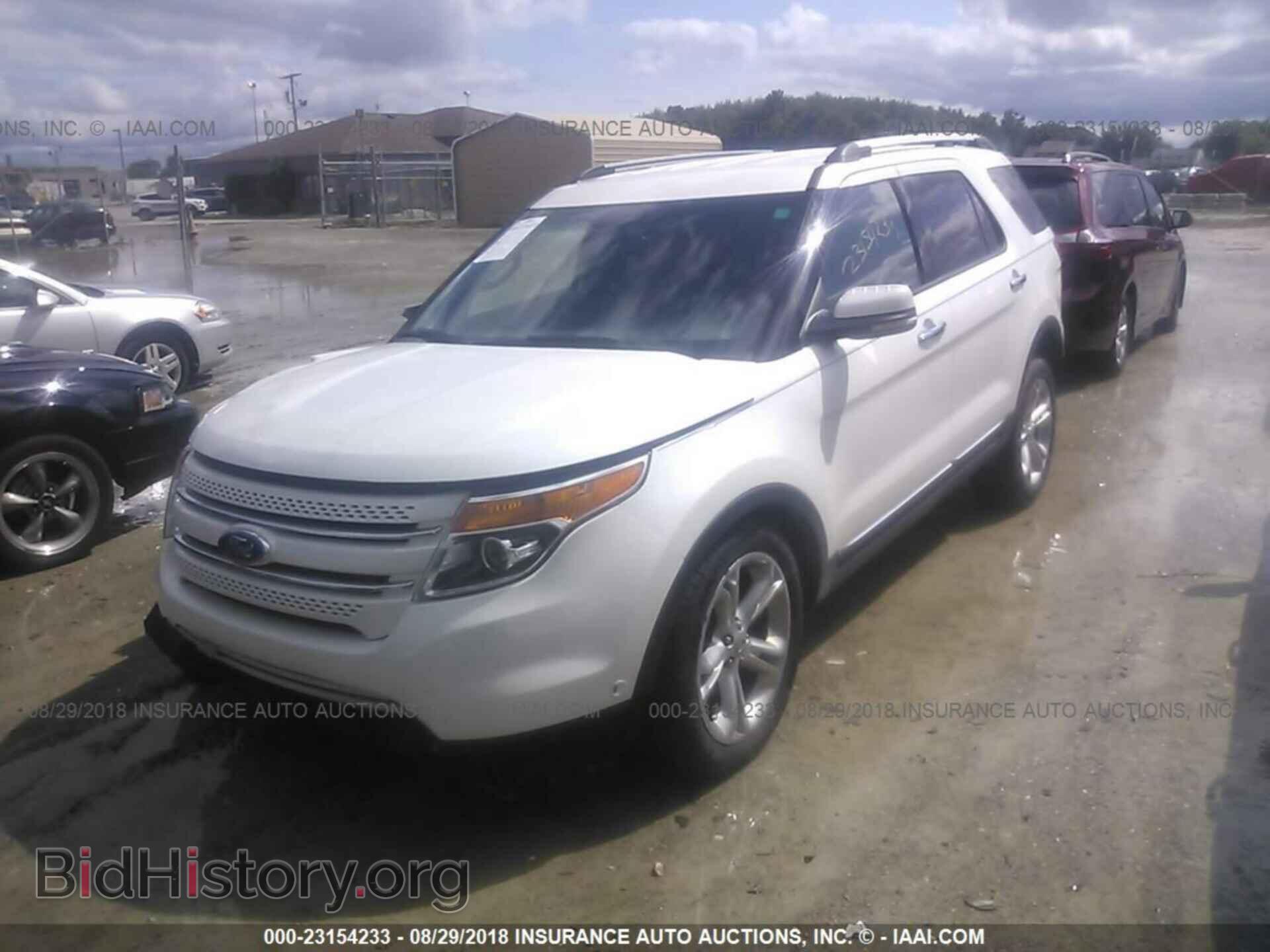 2011 Ford Explorer - VIN: 1FMHK8F86BGA61870 - Фото 2