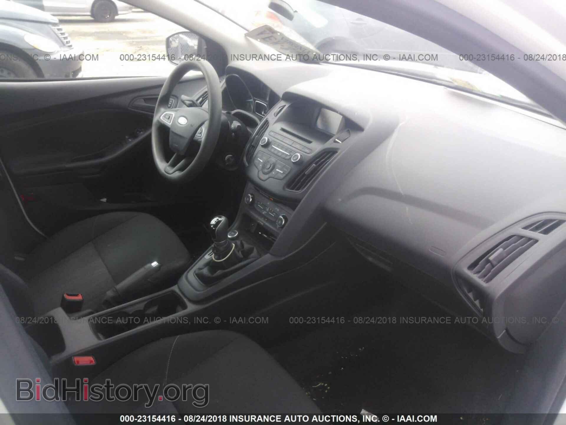 2015 Ford Focus - VIN: 1FADP3E26FL311924 - Photo 5